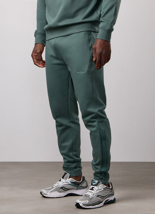 Gym King Ascent Taped Jogger - Willow Green