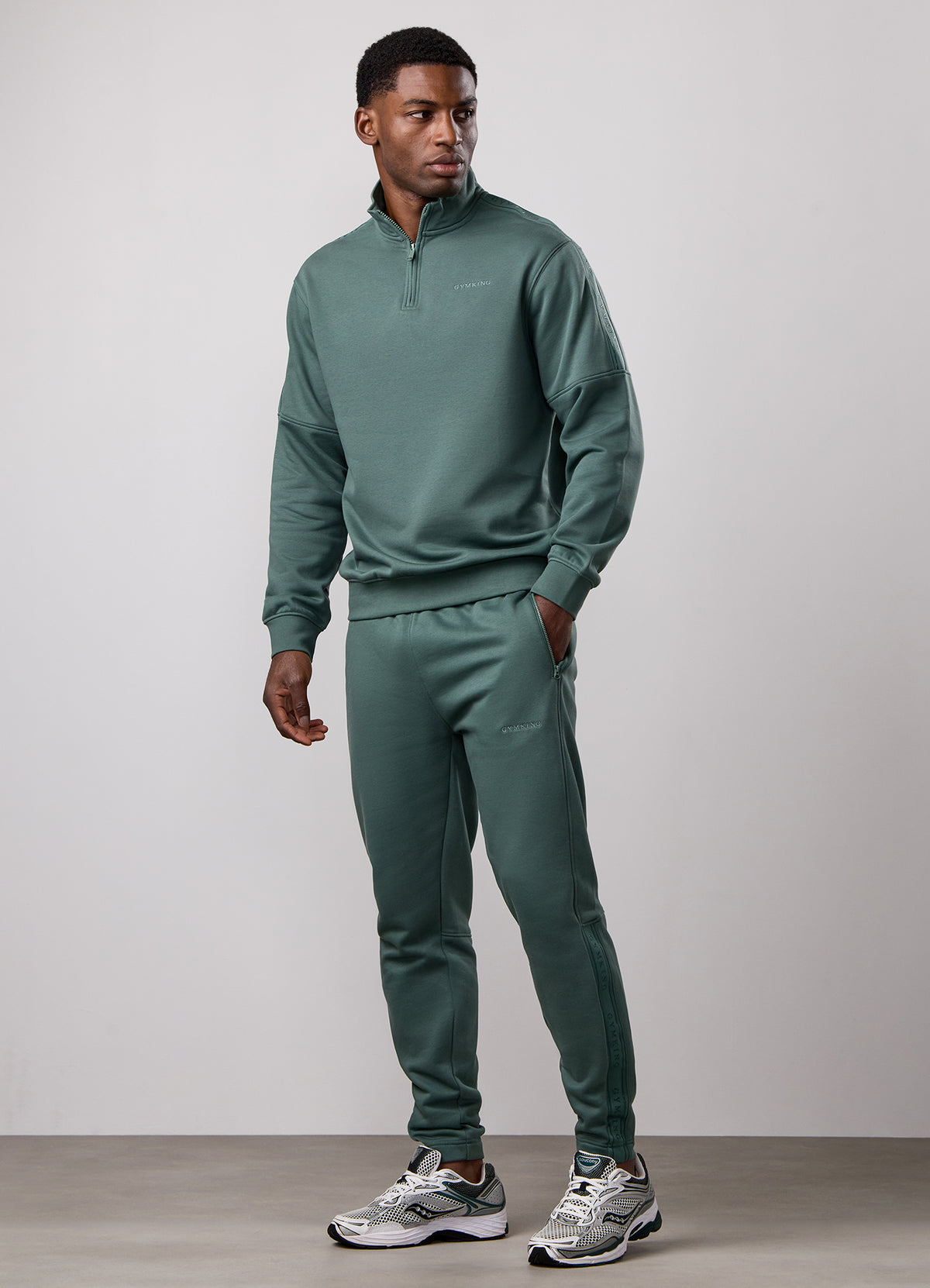 Gym King Ascent Taped 1/4 Zip Funnel Tracksuit – Willow Green