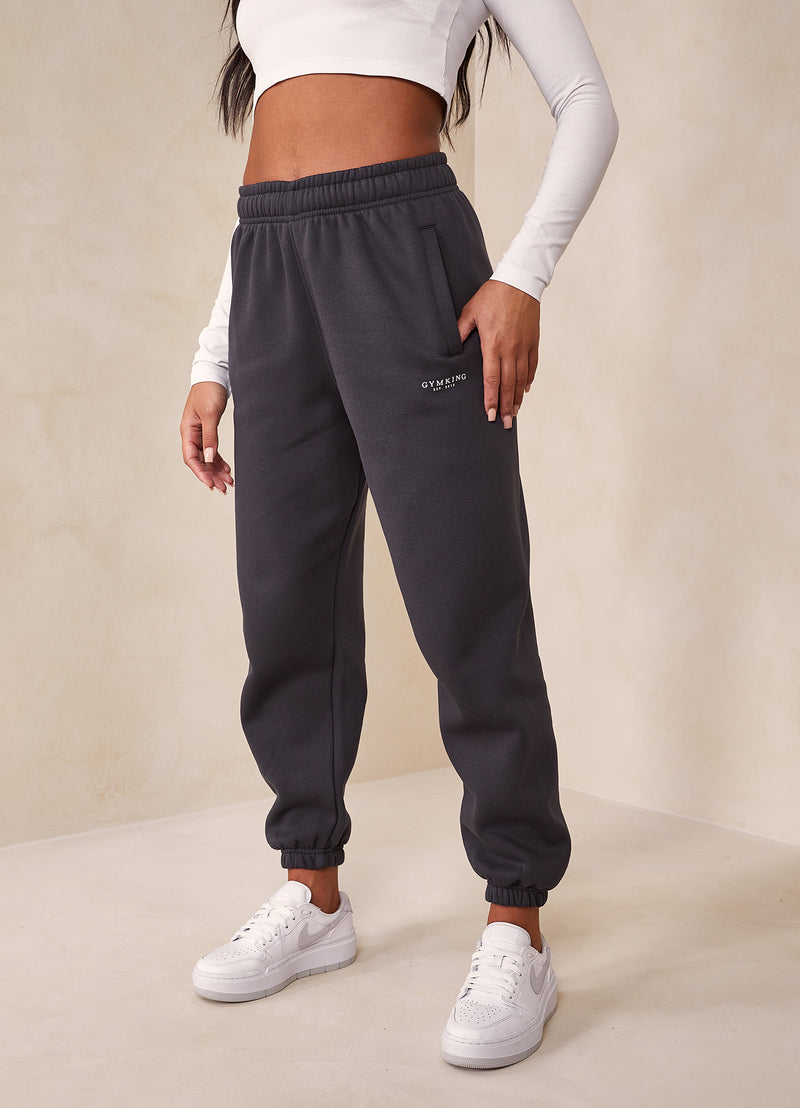 Gym King Established Relaxed Jogger - Dark Pewter/White