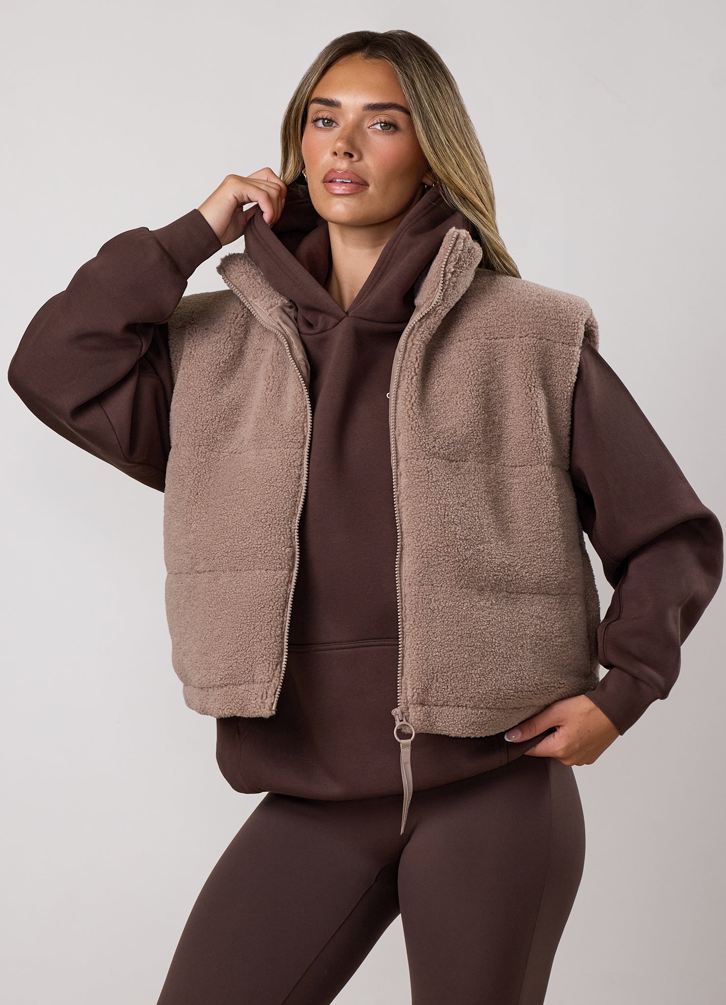 Gym King Fleece Gilet - Warm Shadow