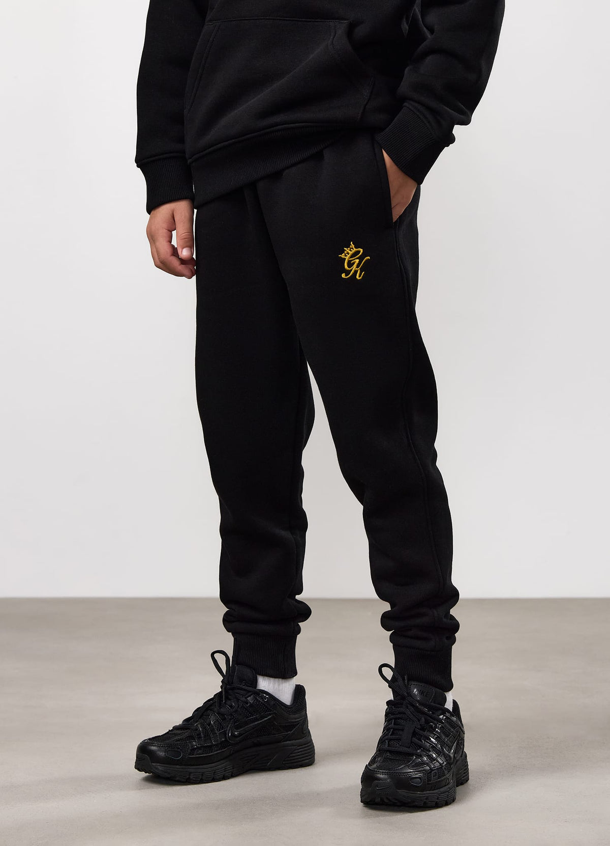 Gym King Kids Fundamental Jogger - Black/Gold