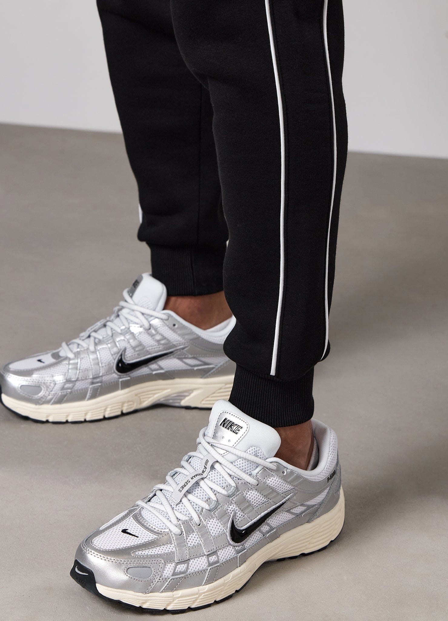 Gym King Core Piped Fleece Jogger - Black