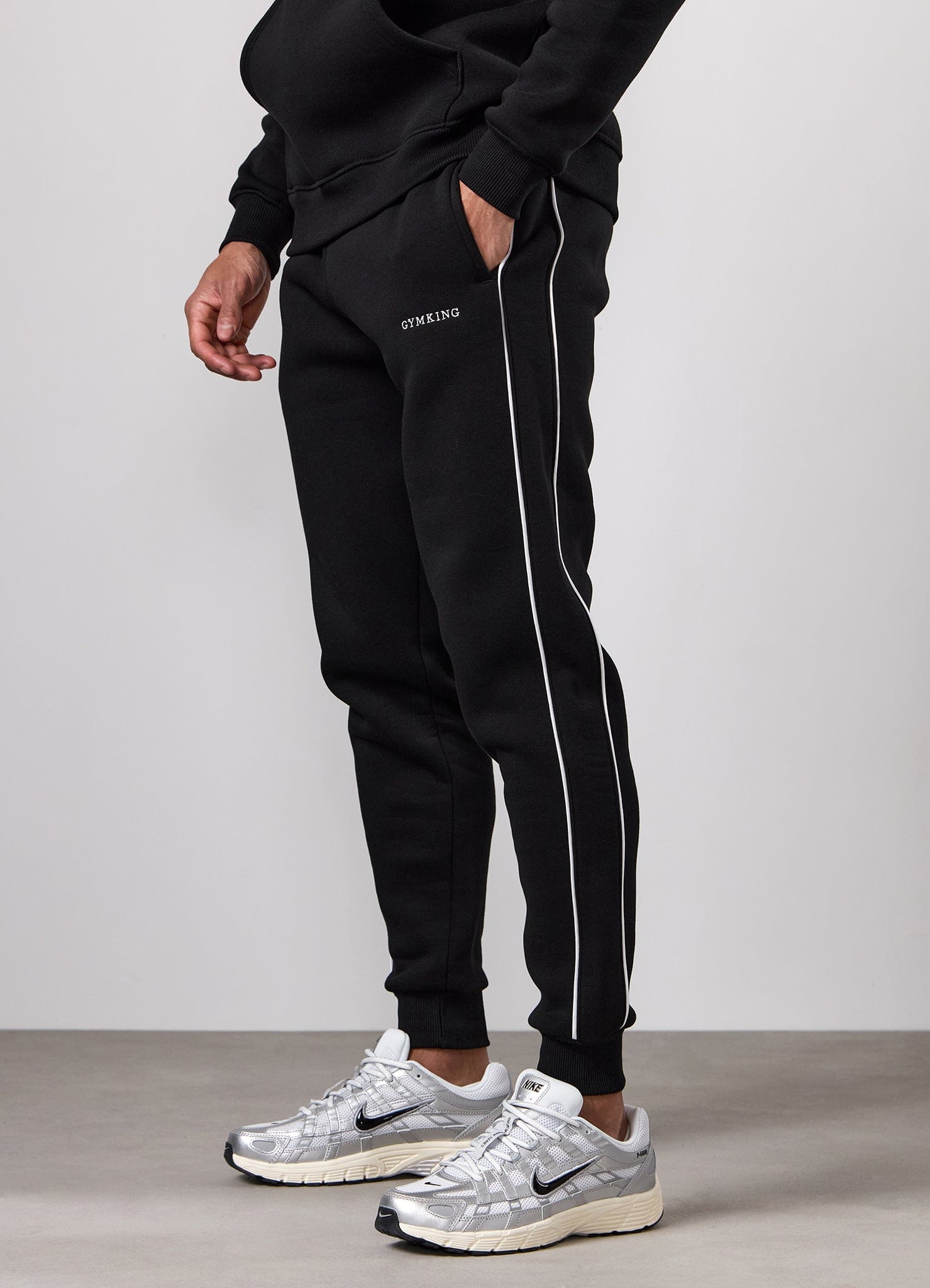 Gym King Core Piped Fleece Jogger - Black