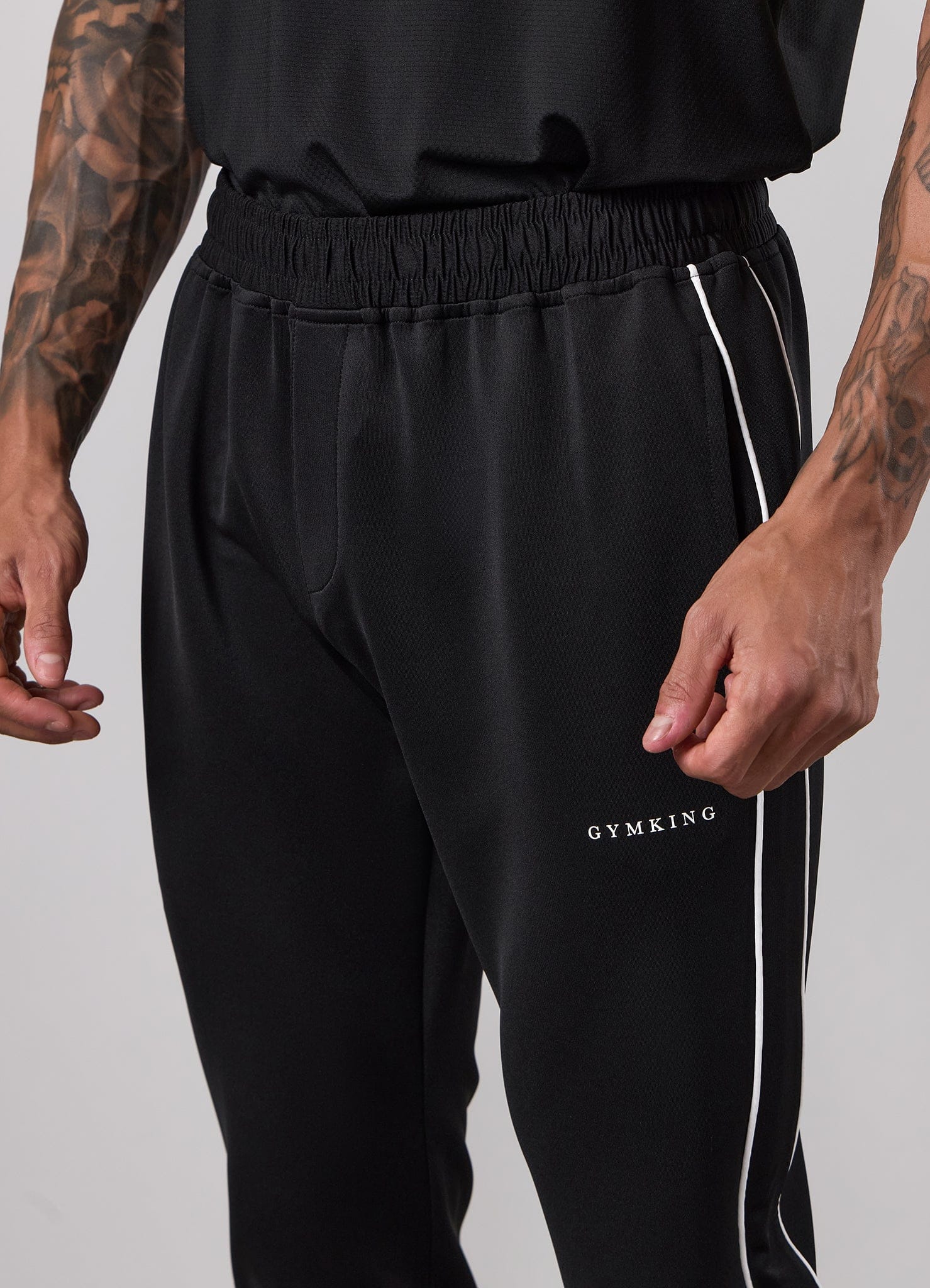 Gym King Core Piped Tapered Leg Jogger - Black