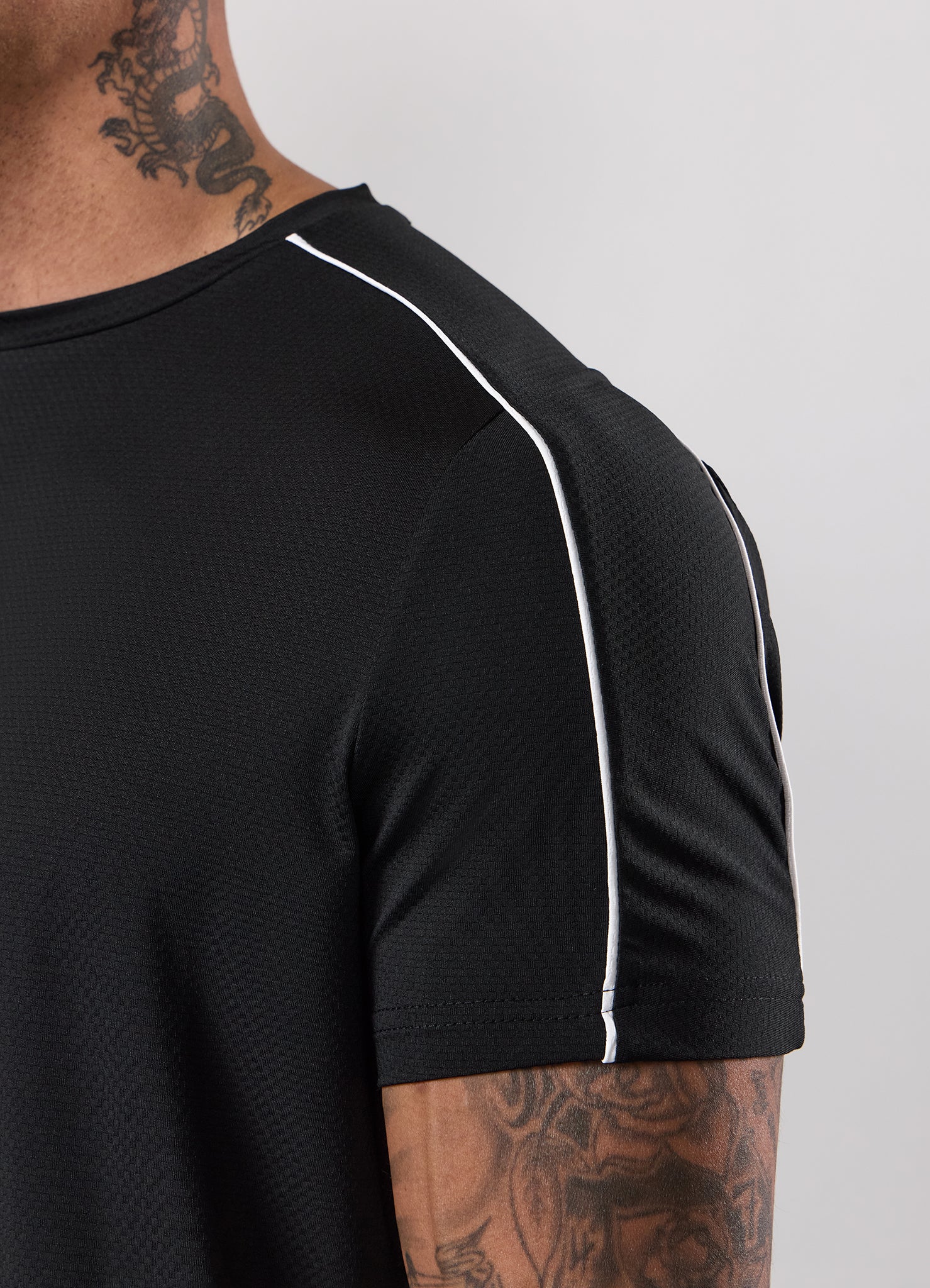 Gym King Core Piped Tee - Black