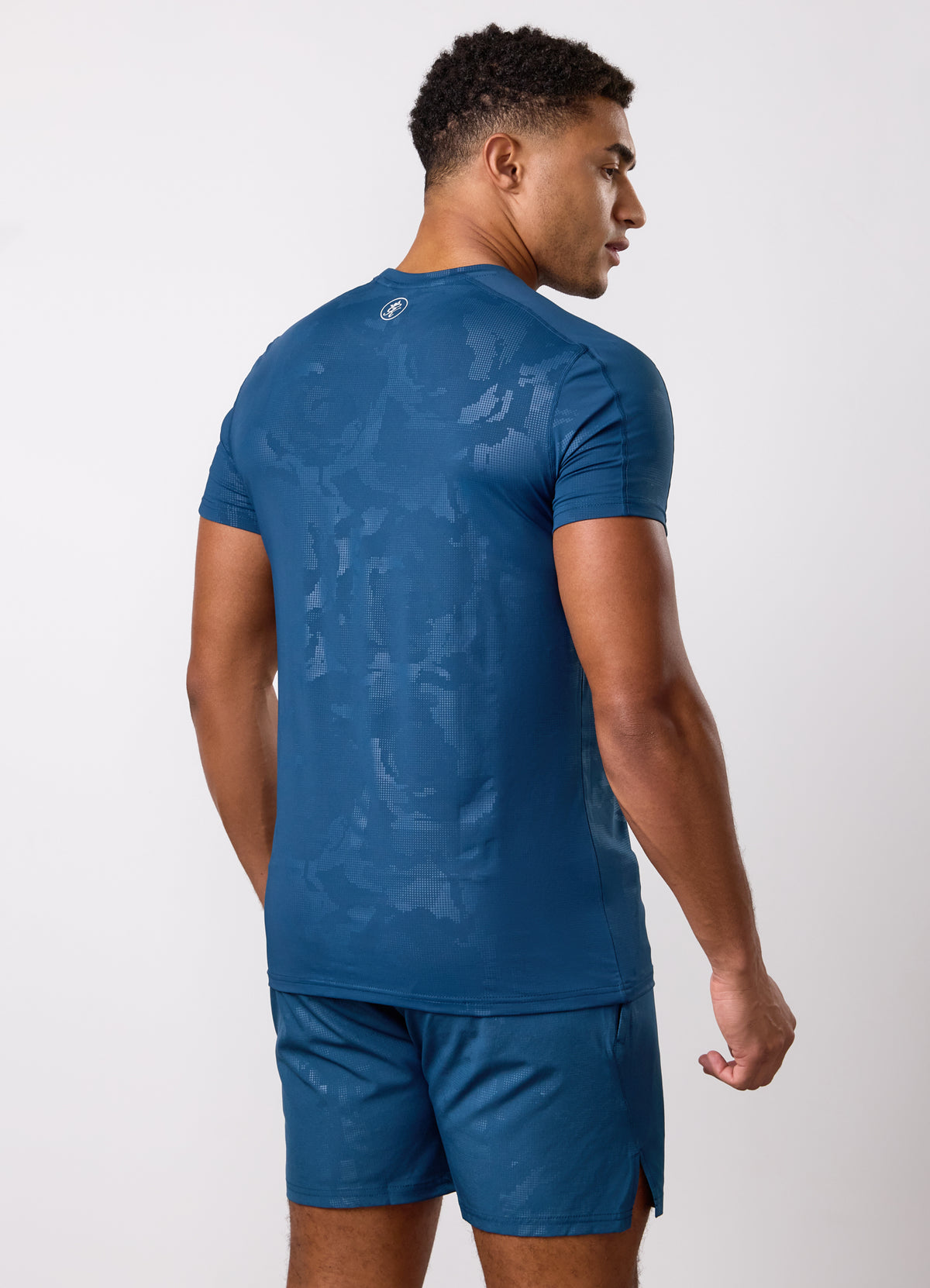 Gym King Debossed Camo T-Shirt - Tide Blue