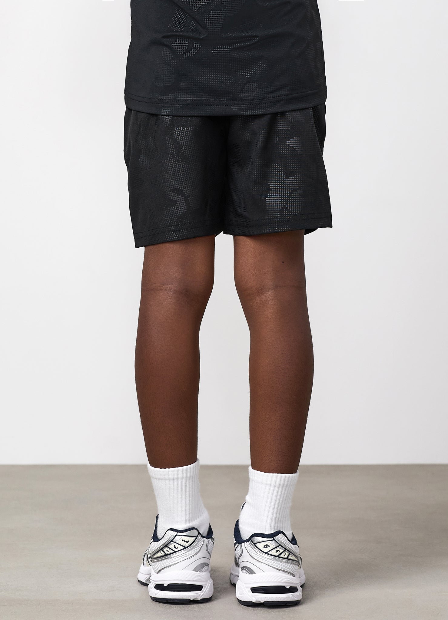 Gym King Older Kids Debossed Camo Short - Black