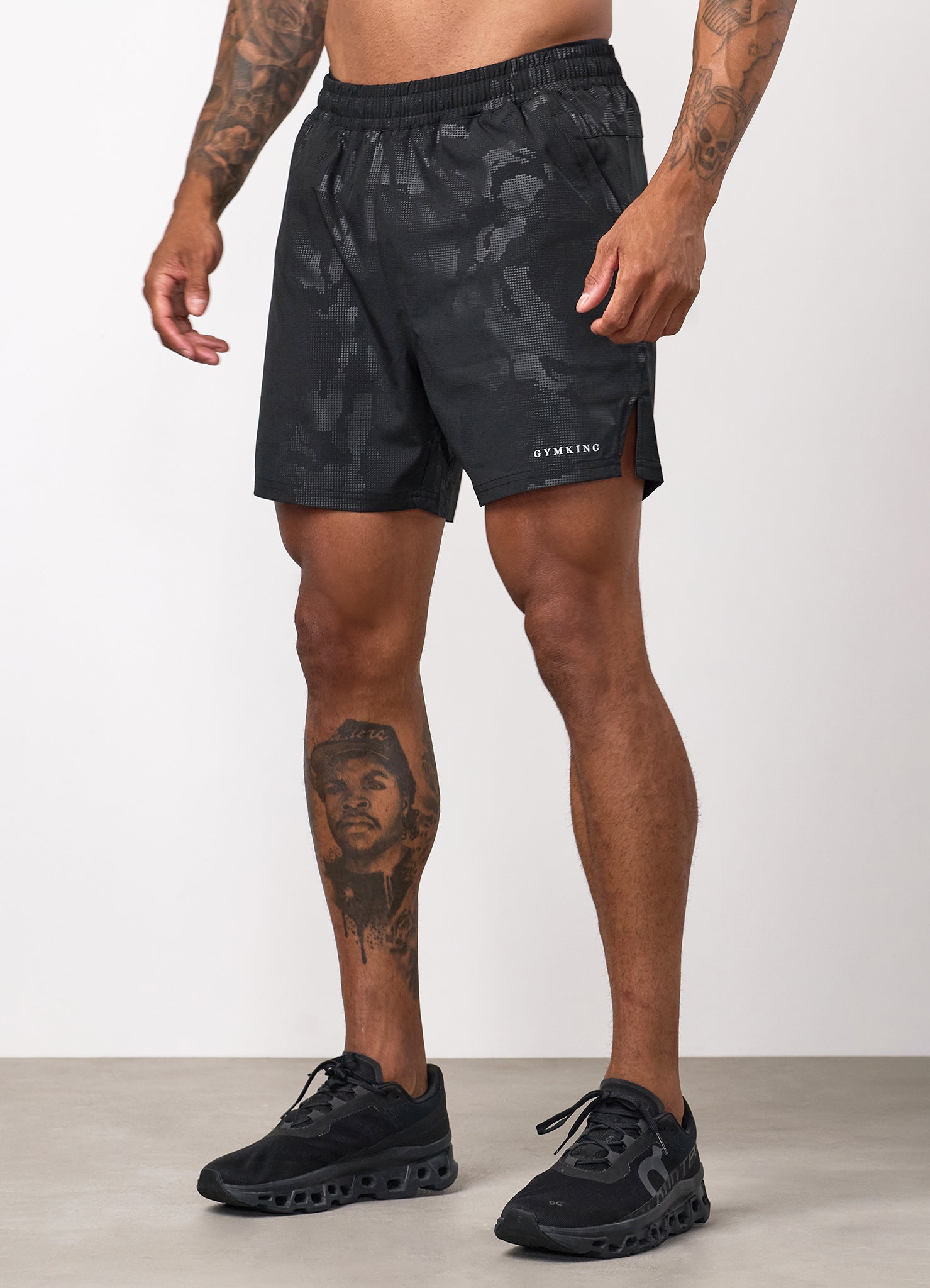 Gym King Debossed Camo Short 5" - Black