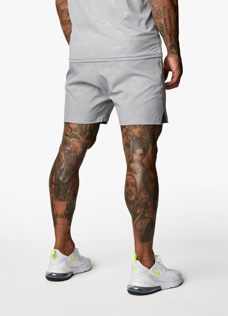 Gym King Debossed Camo Short 5" - Cloudy Grey