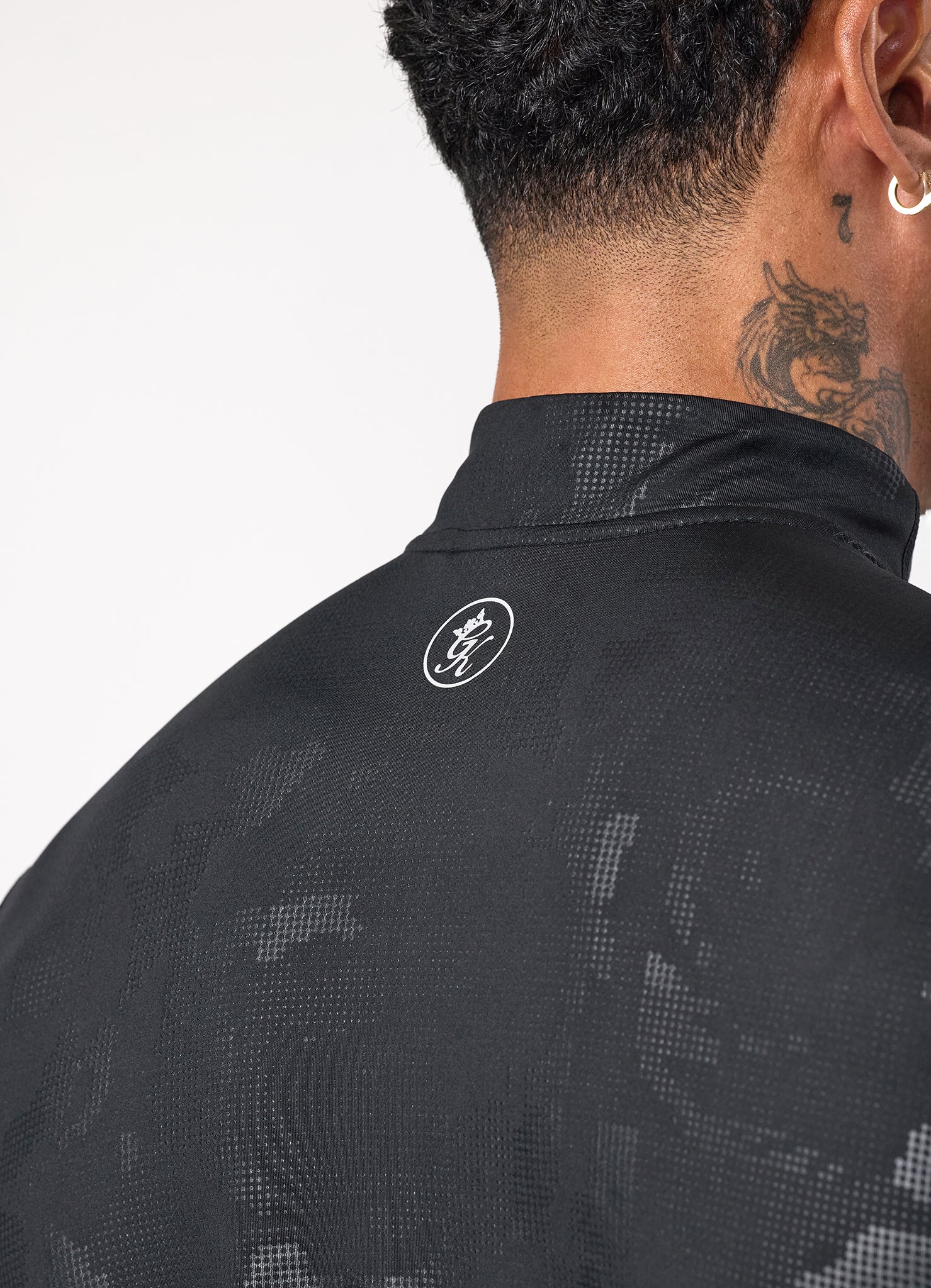 Gym King Debossed Camo 1/4 Zip Funnel - Black