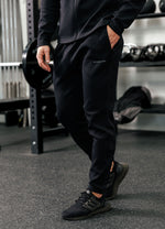 Gym King Dynamic Training Tracksuit - Black