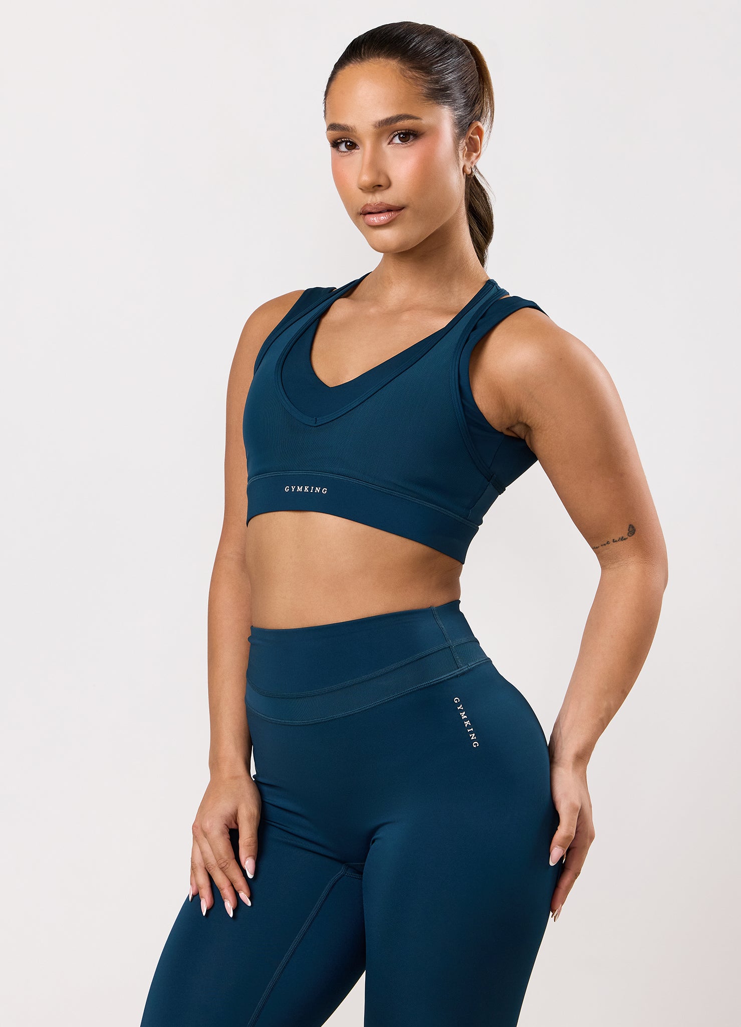 Gym King Dynamic Mesh Medium Support Bra - Oil Blue