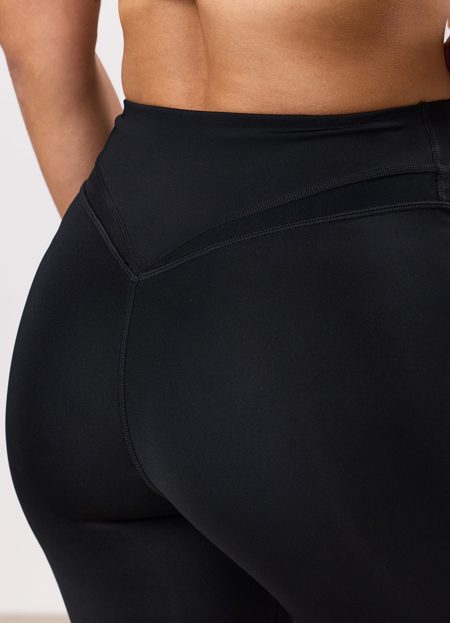 Gym King Dynamic Mesh Panel Legging - Black