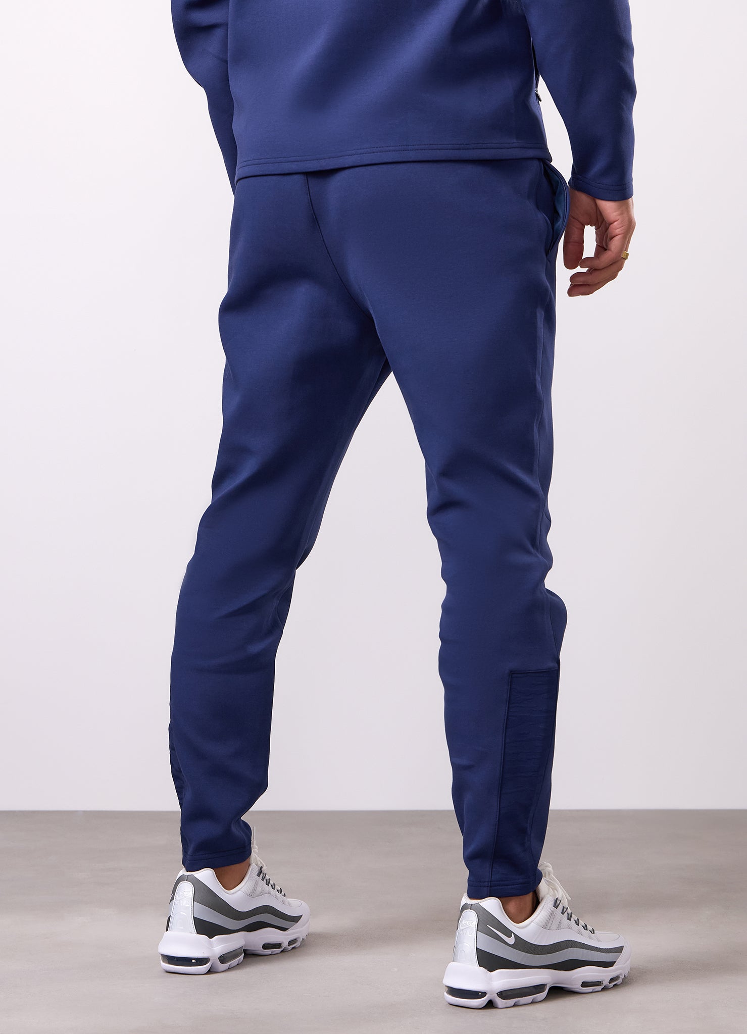 Gym King Dynamic Training Tracksuit - Oxford Blue