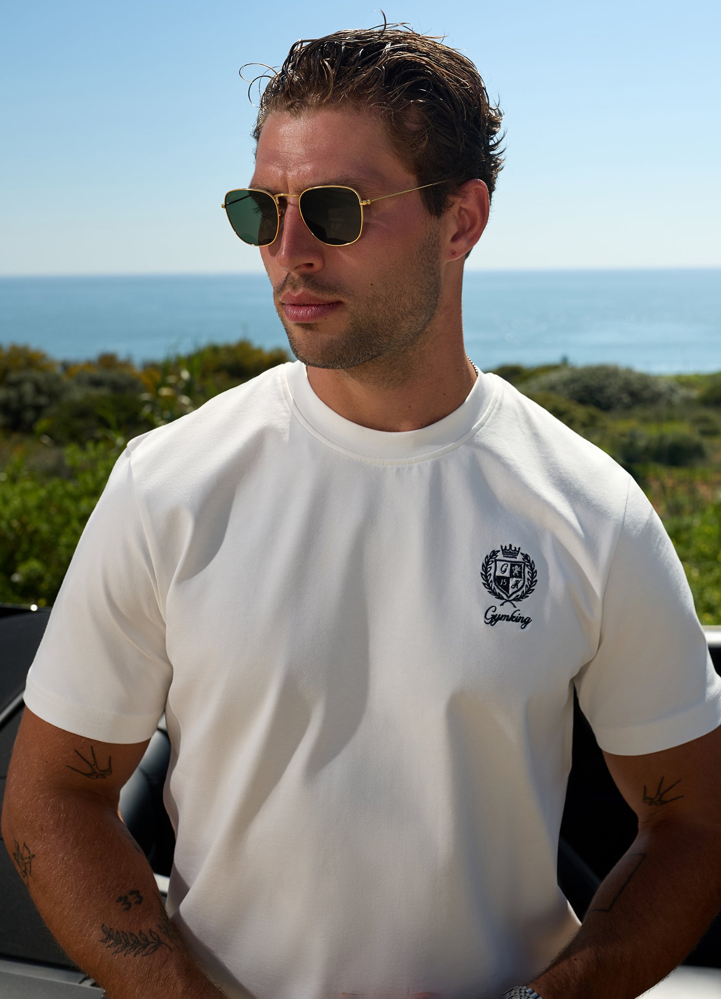 Gym King Heritage Crest Jersey Tee - Cream/Indigo Blue