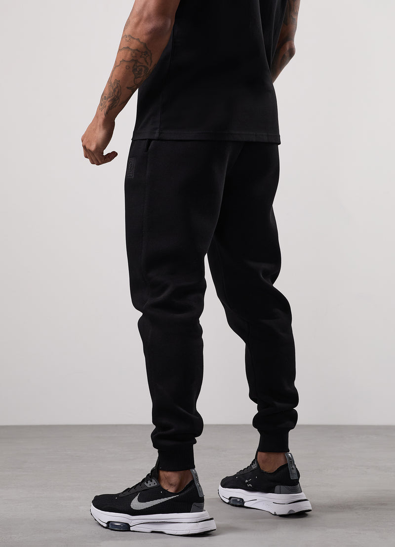 Gym King Emblem Jogger - Black