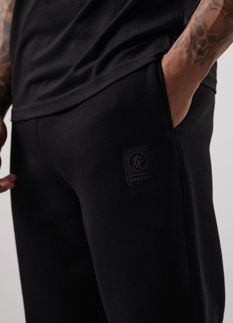 Gym King Emblem Jogger - Black