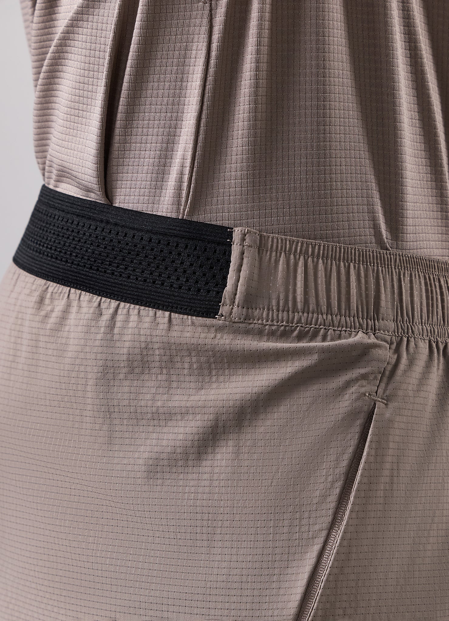 Gym King Energise 5" Short - Truffle