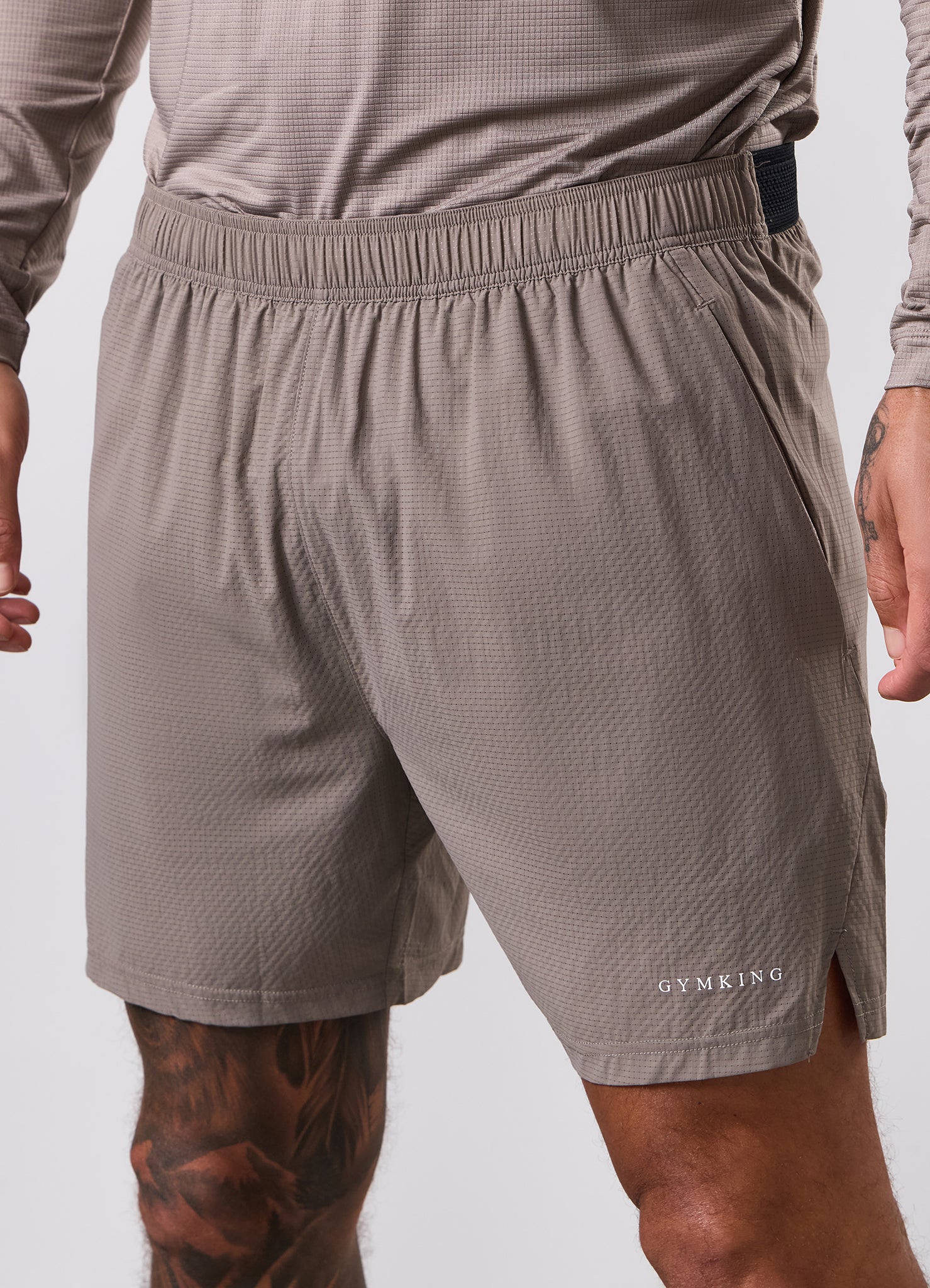 Gym King Energise 5" Short - Truffle