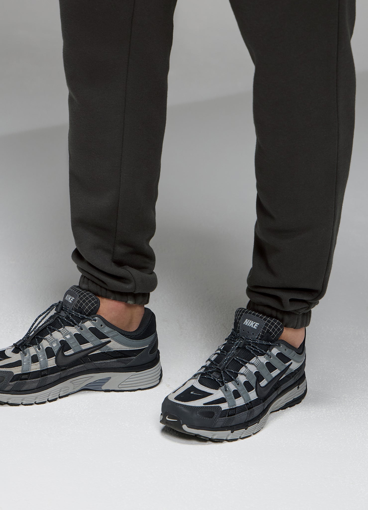 Gym King Established V2 Hood Tracksuit - Green Smoke