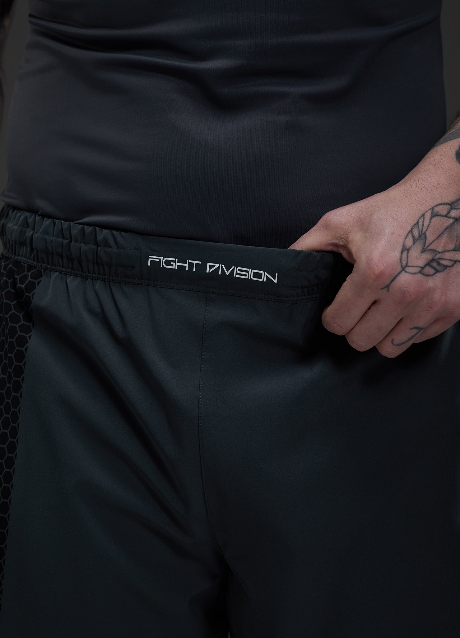 Gym King Fight Division Combat 7" Short - Graphite