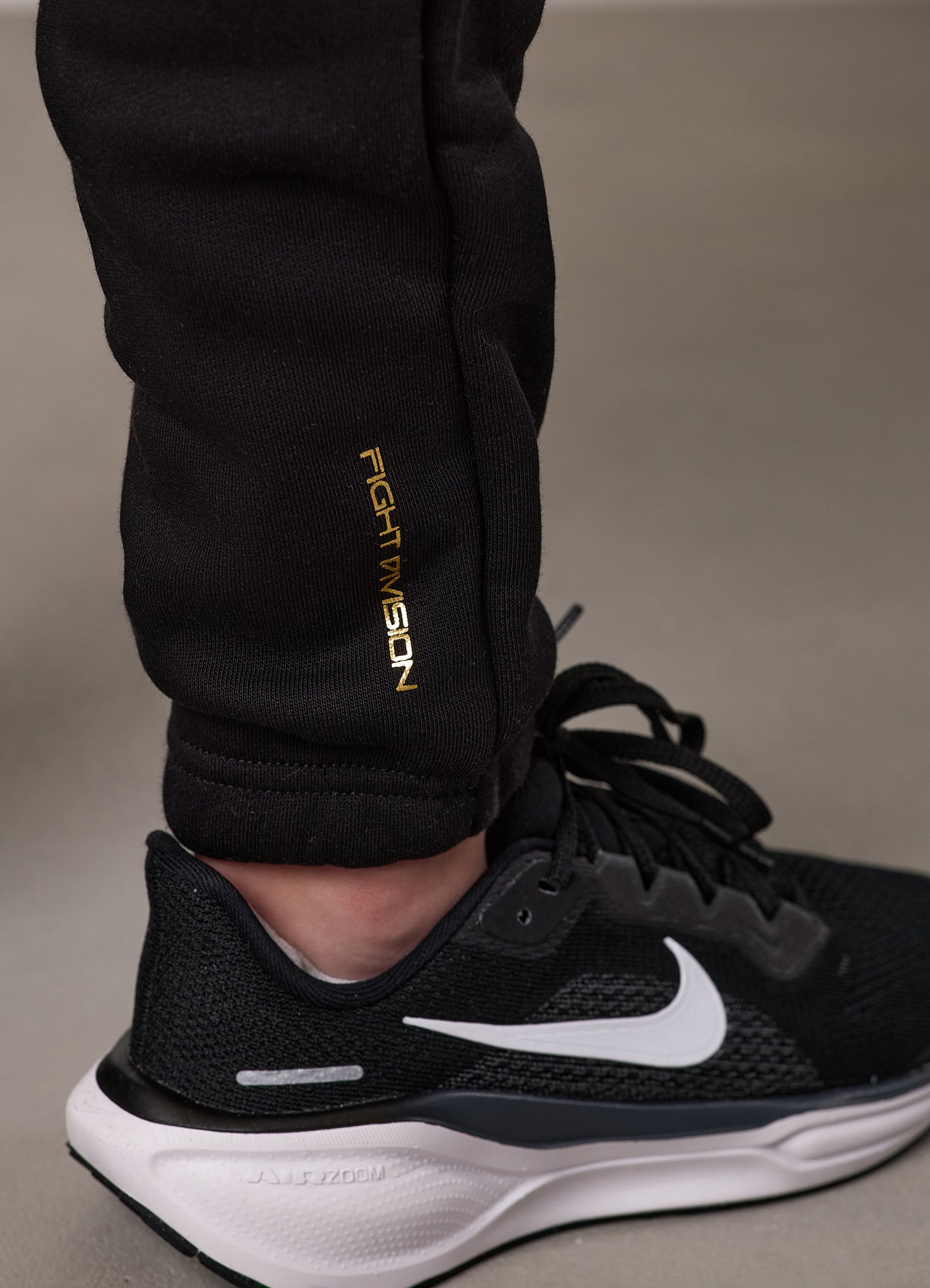 Gym King Kids Fight Division Jogger - Black/Gold
