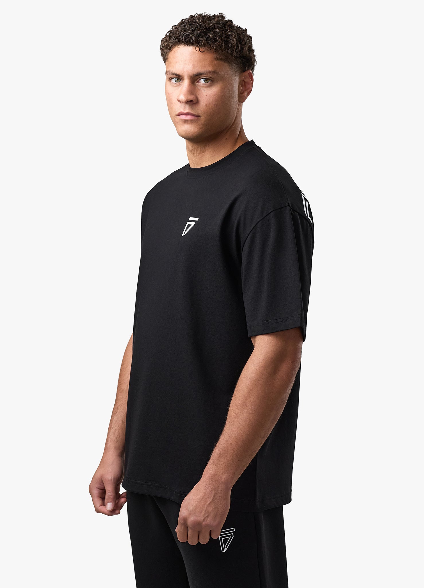 Gym King Fight Division Large Arch Tee - Black