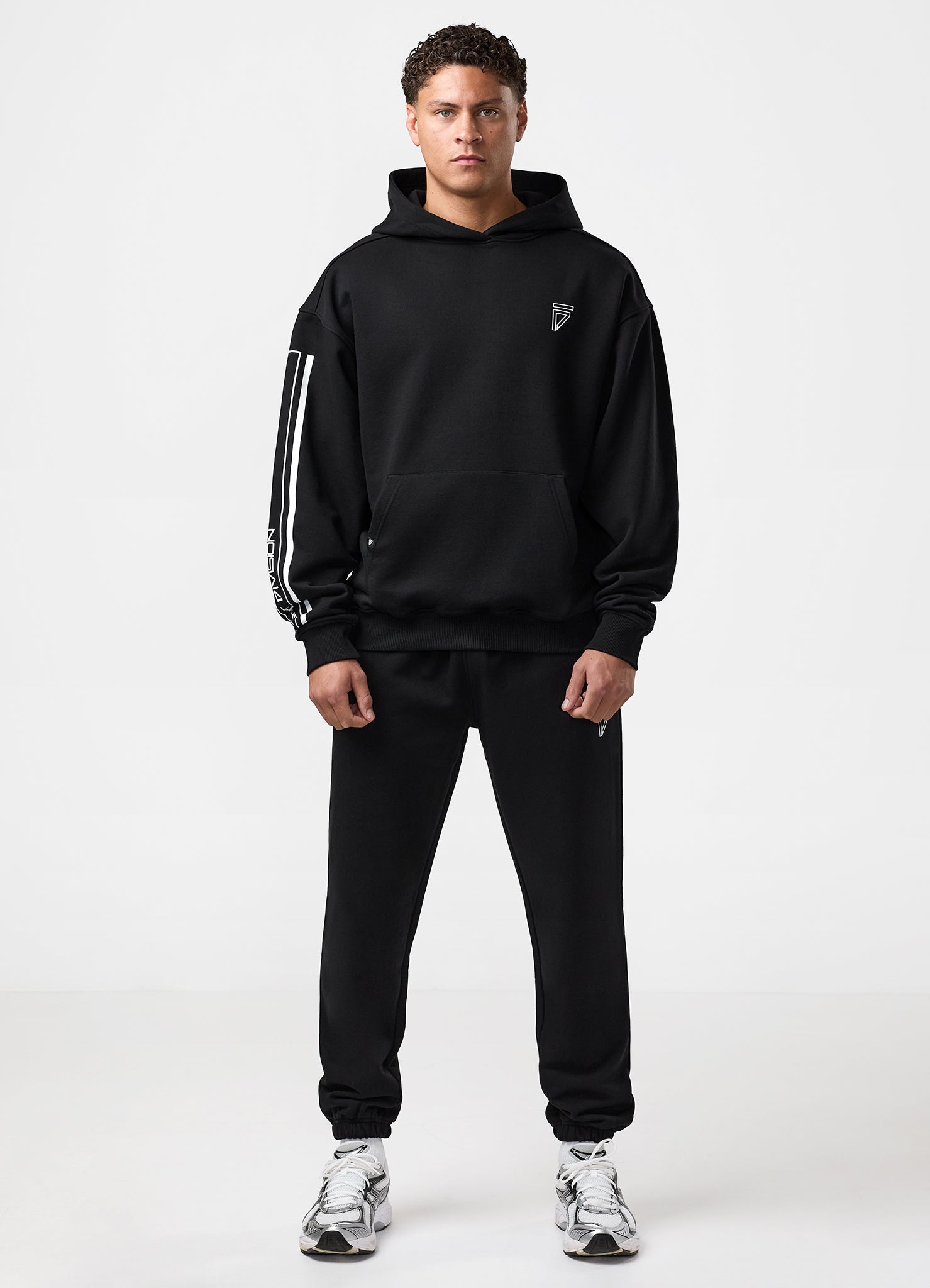 Gym King Fight Division Outline Tracksuit - Black