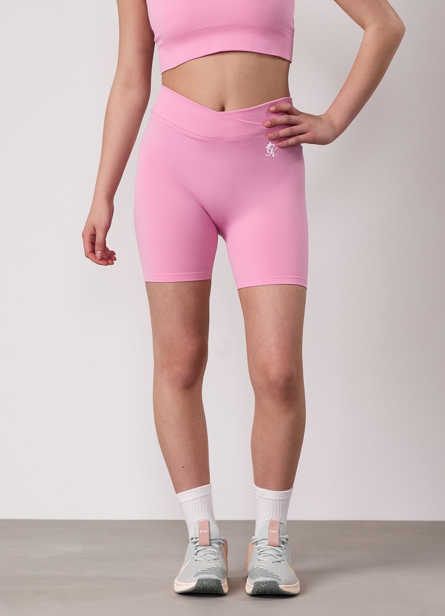 Gym King Kids Transform Seamless 4.5" Short - Candy Pink