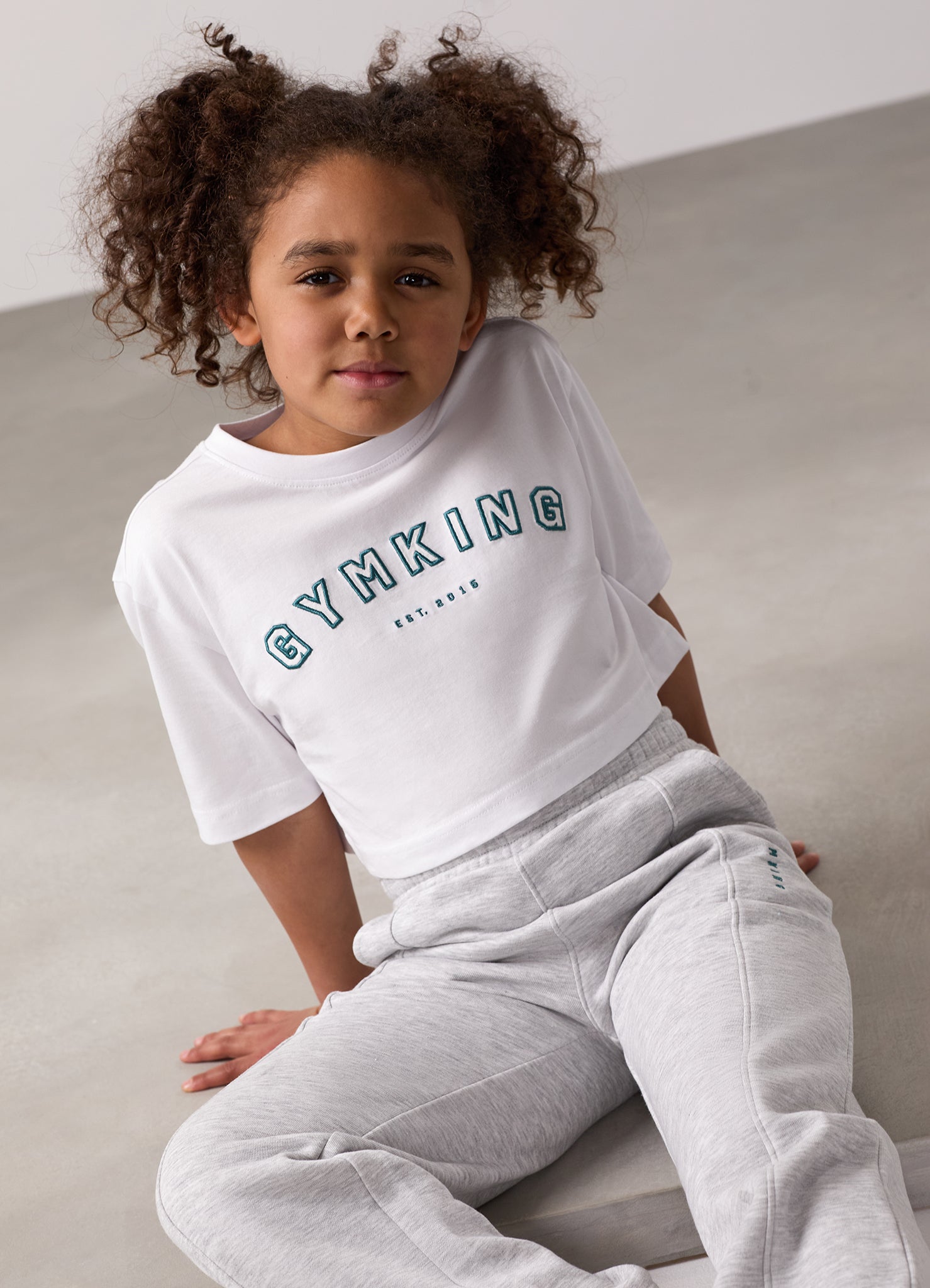 Gym King Kids Shadow Cropped Tee - White/Dusky Fern