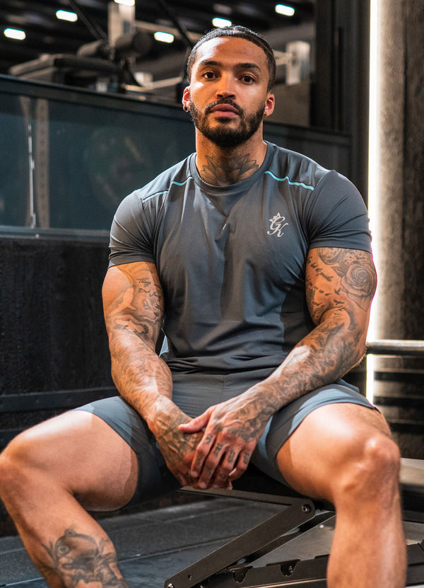 Gym King Contrast Flex Tee - Dark Grey/Blue