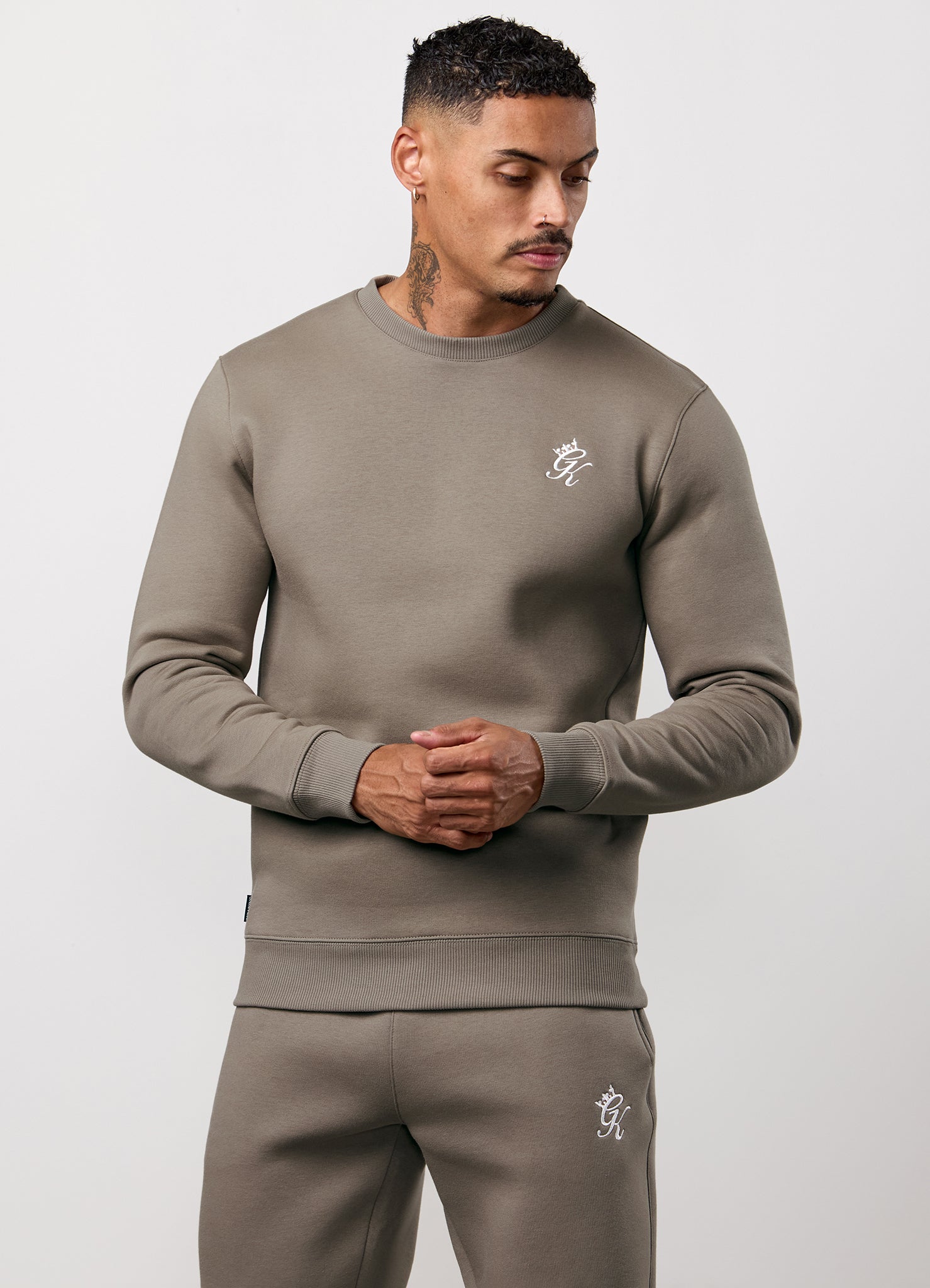 Gym King Fundamental Fleece Crew - Truffle