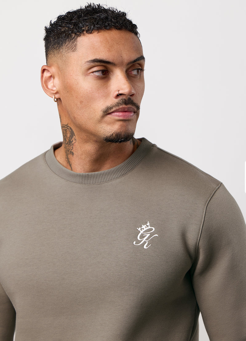Gym King Fundamental Fleece Crew - Truffle
