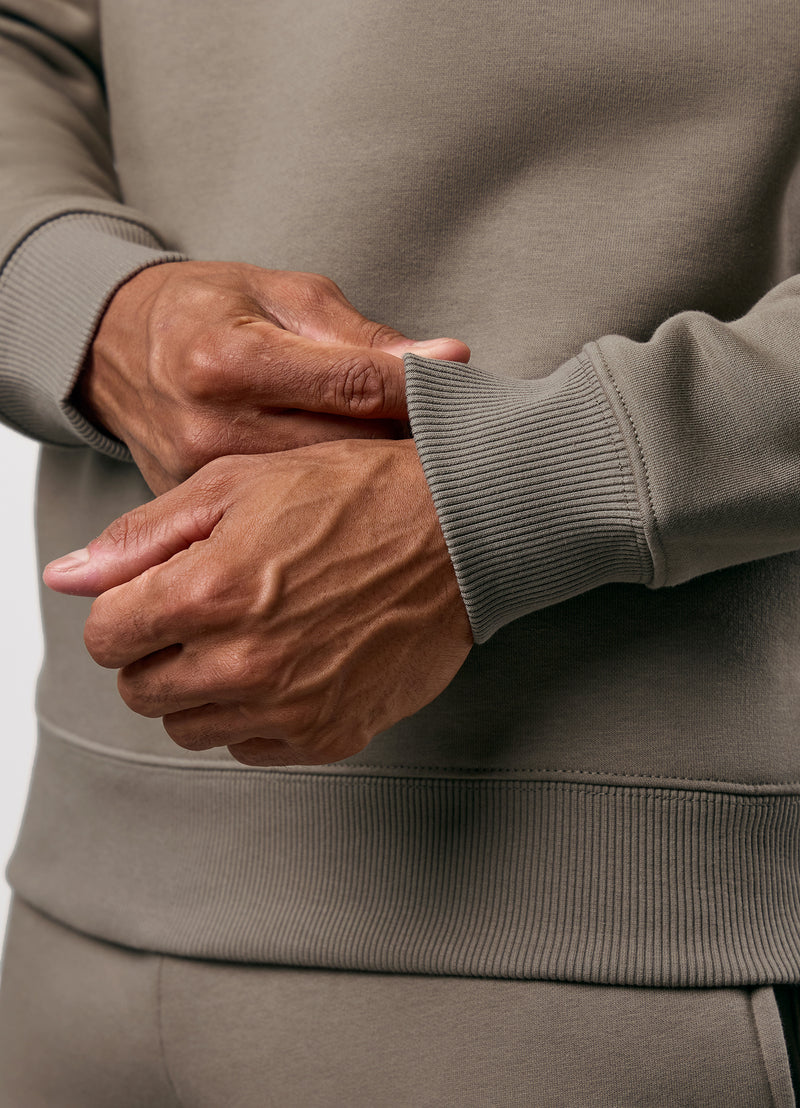 Gym King Fundamental Fleece Crew - Truffle