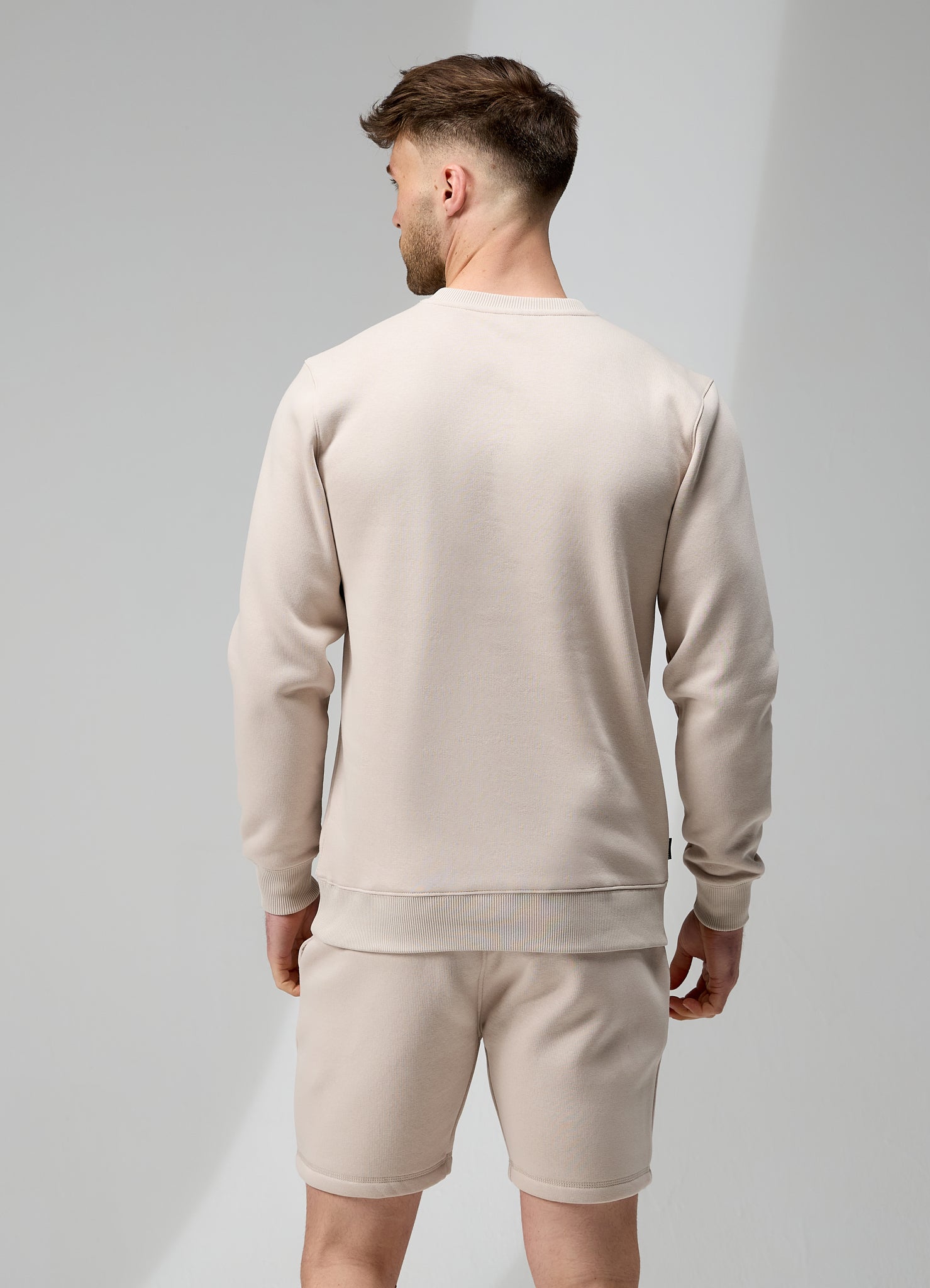 Gym King Fundamental Fleece Crew - Light Stone