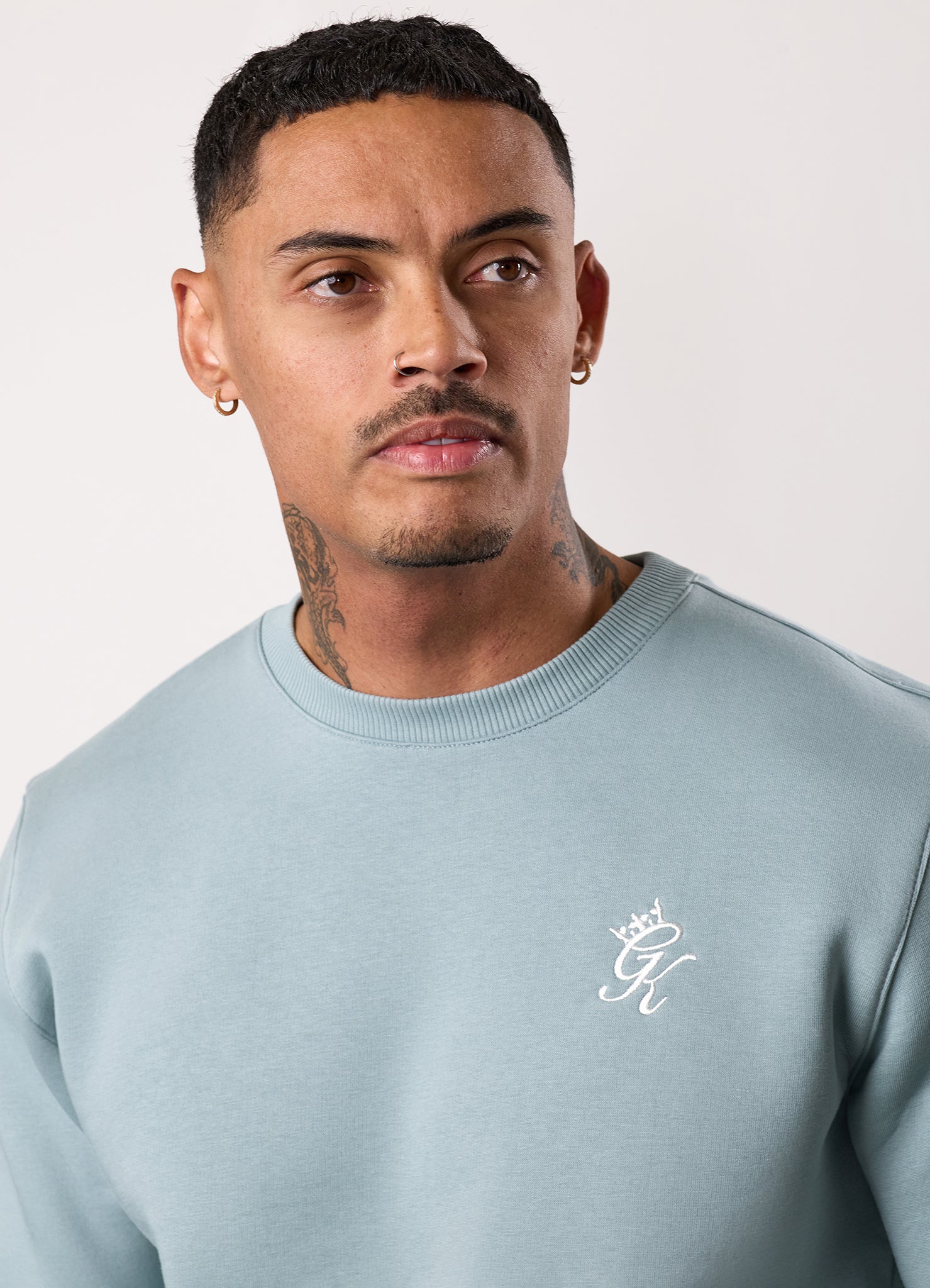 Gym King Fundamental Fleece Crew - Smoke