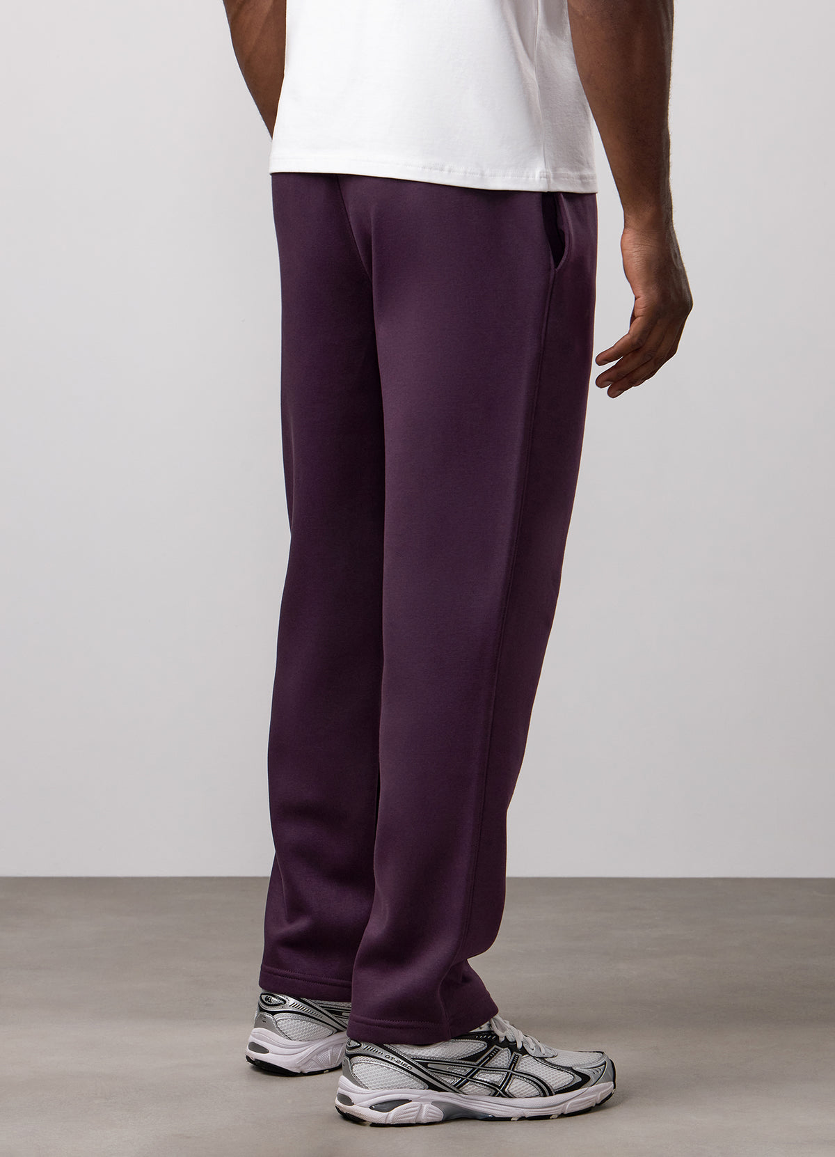 Gym King Fundamental Fleece Linear Straight Leg Jogger-Dark Plum