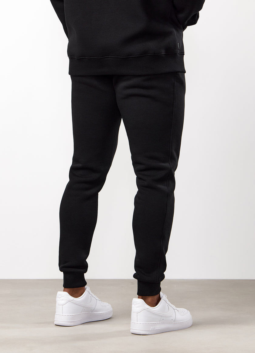 Gym King Linear Fundamental Jogger - Black