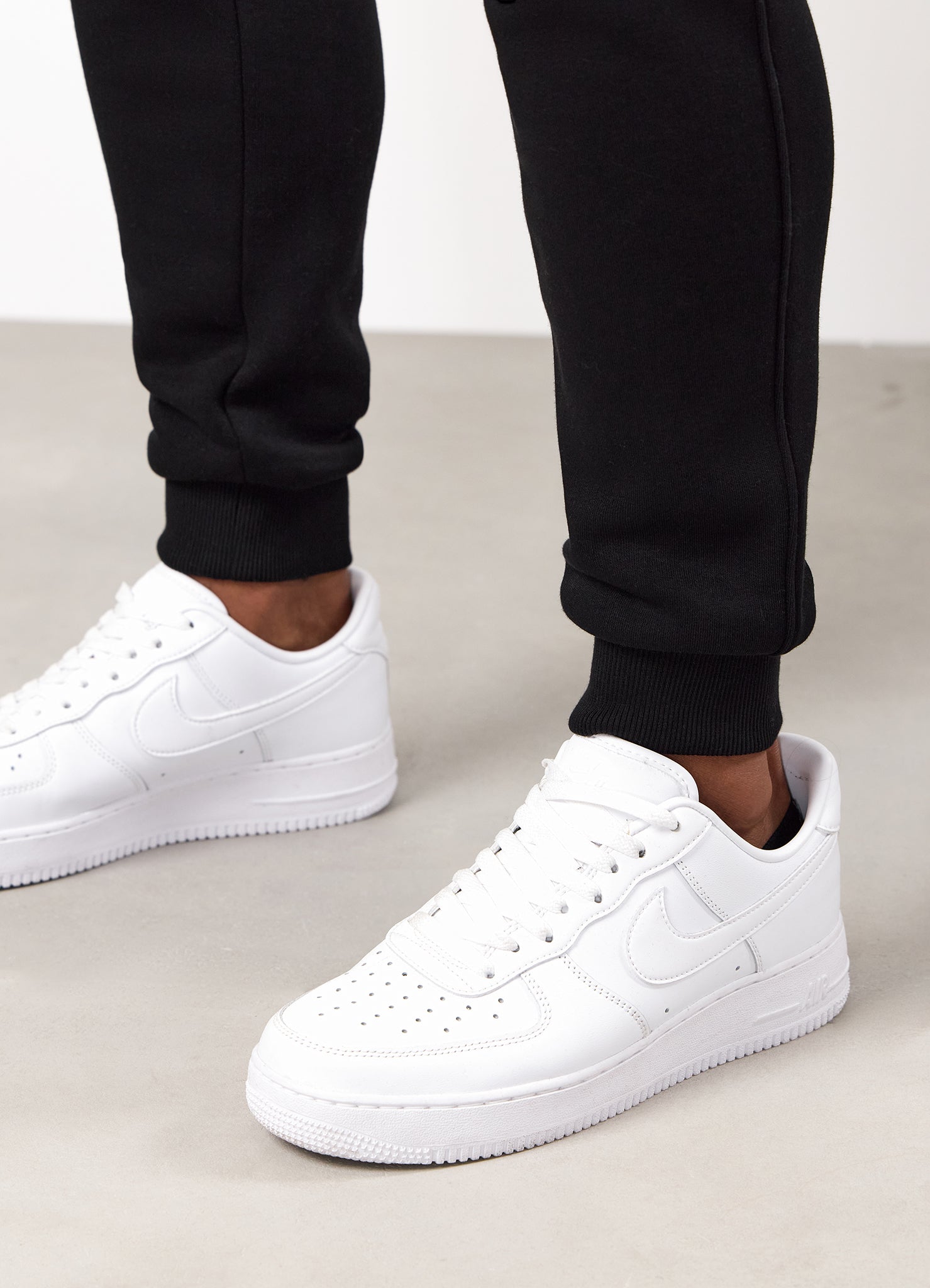Gym King Fundamental Linear Jogger - Black