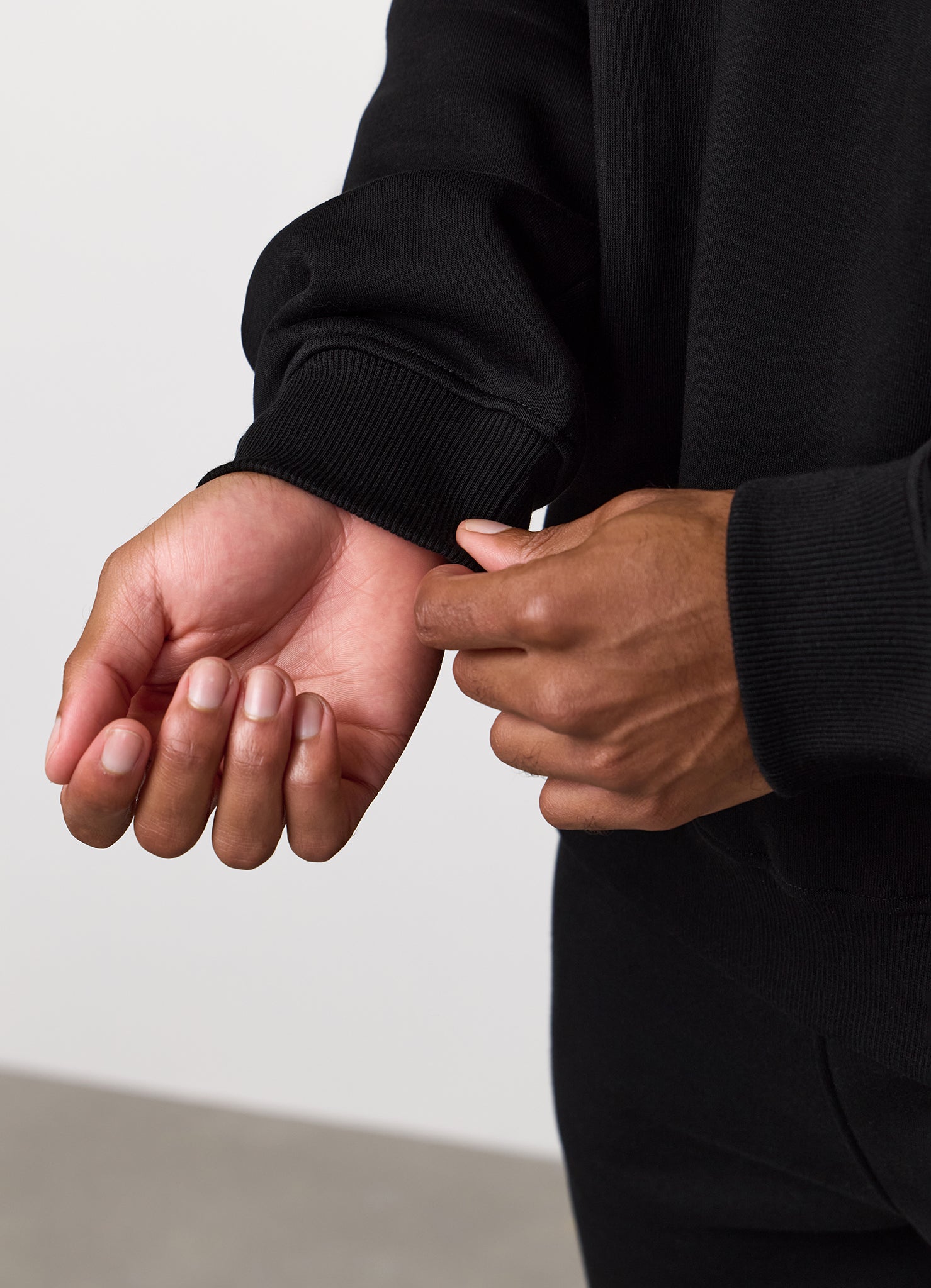 Gym King Fundamental Linear 1/4 Zip Tracksuit - Black