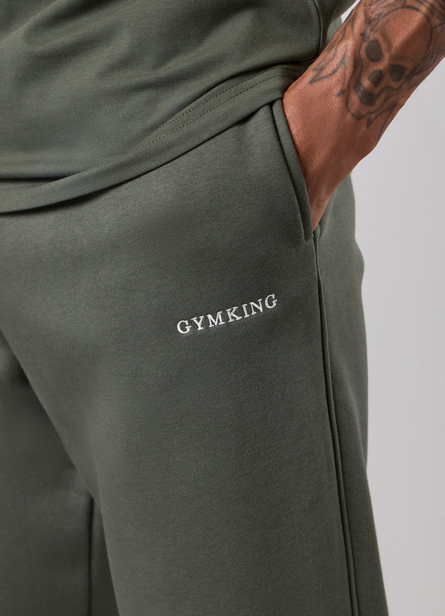 Gym King Fundamental Linear Jogger - Deep Olive