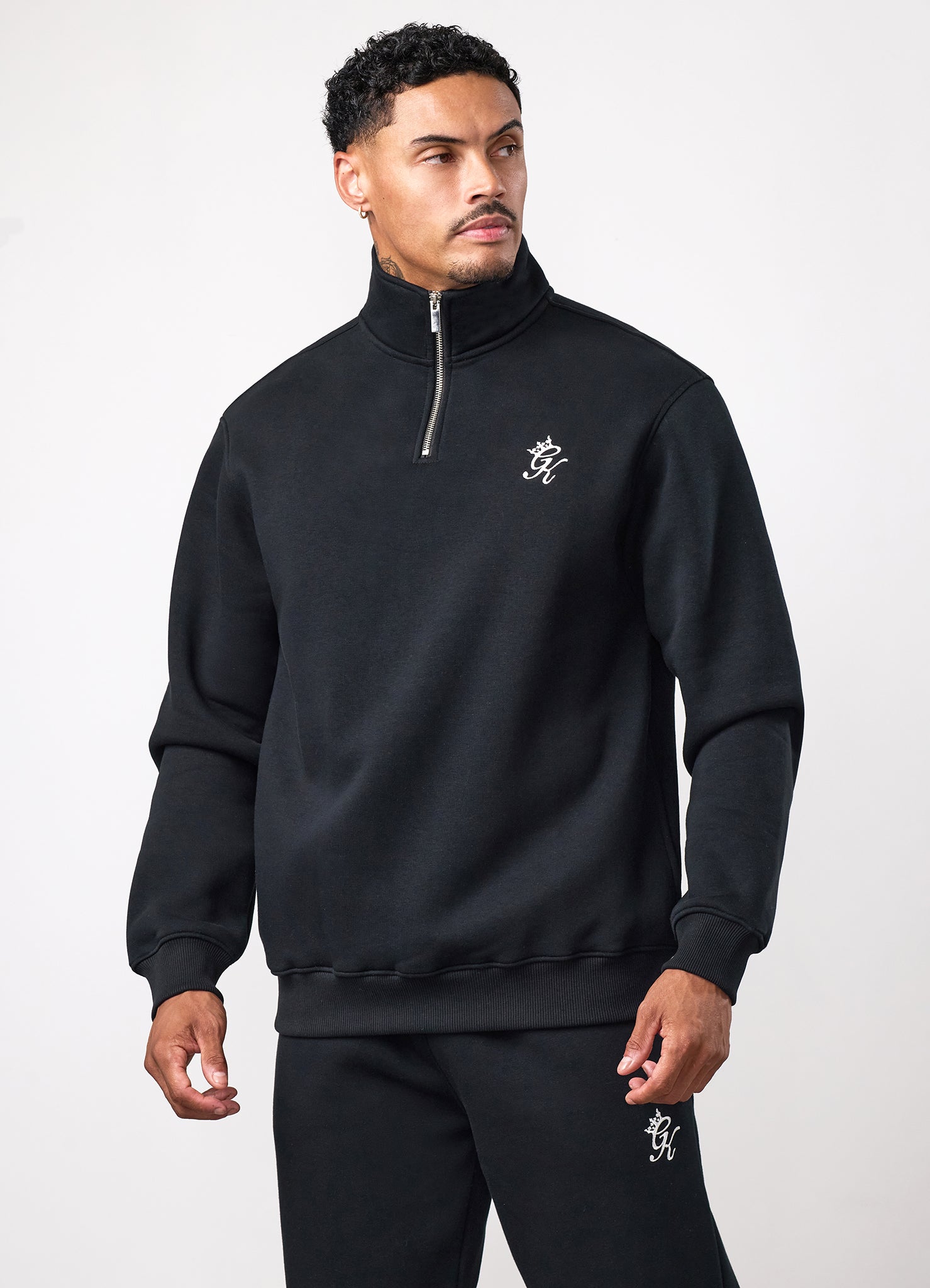 Gym King Fundamental Fleece 1/4 Zip Funnel - Black