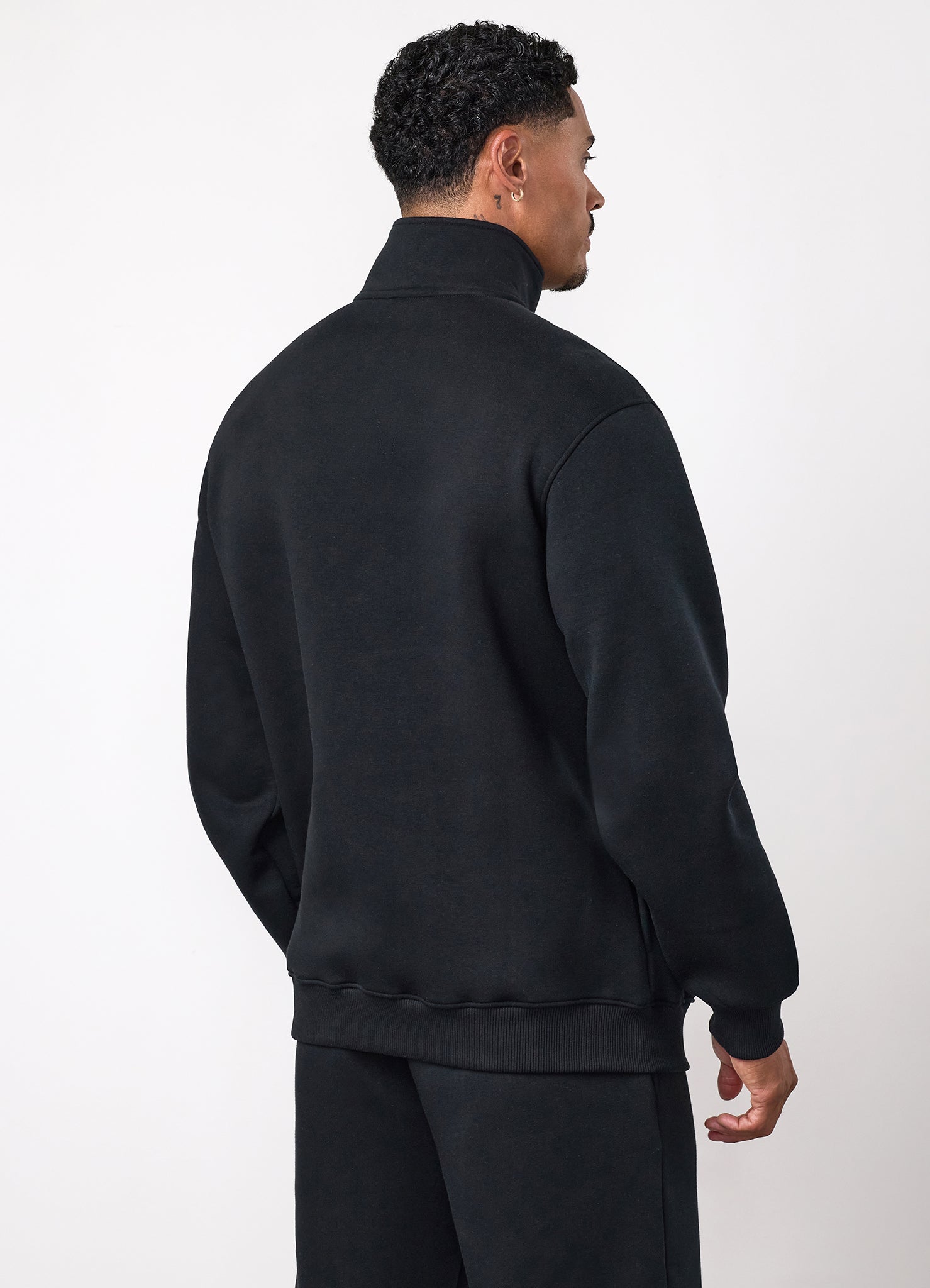 Gym King Fundamental Fleece 1/4 Zip Funnel - Black