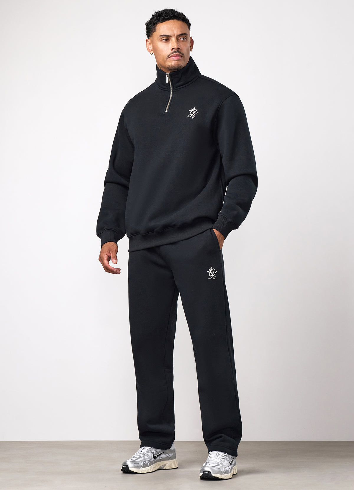 Gym King Fundamental Fleece 1/4 Zip Funnel Tracksuit – Black
