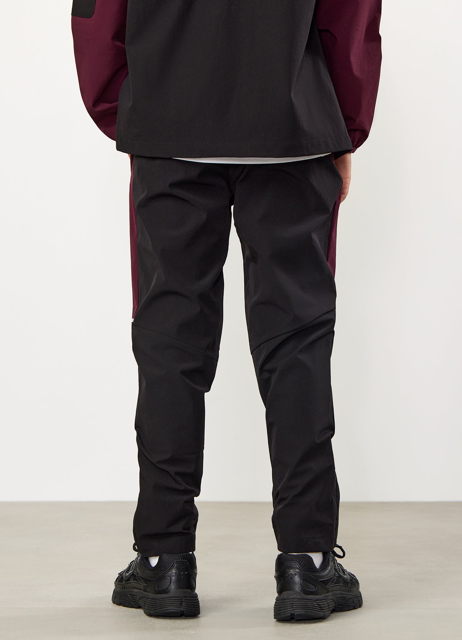 Gym King Kids Endurance Woven Pant - Black/Dark Cherry