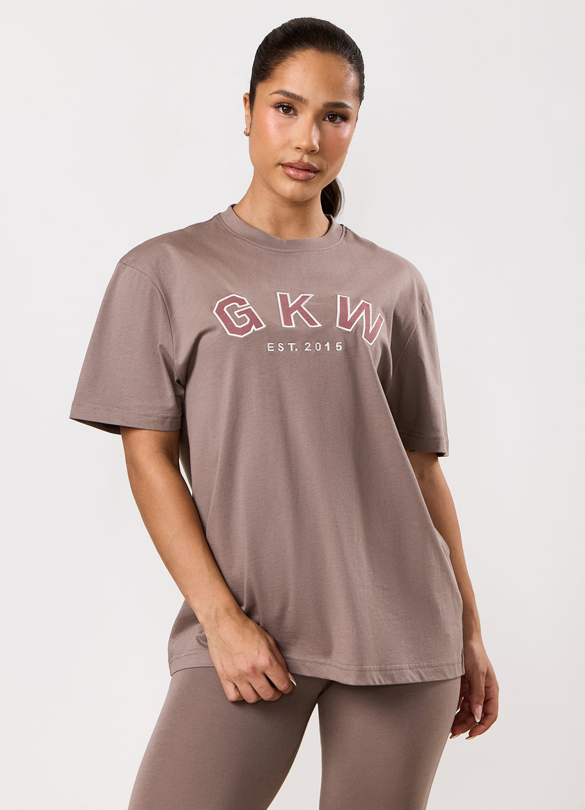 GKW Boyfriend Tee - Truffle