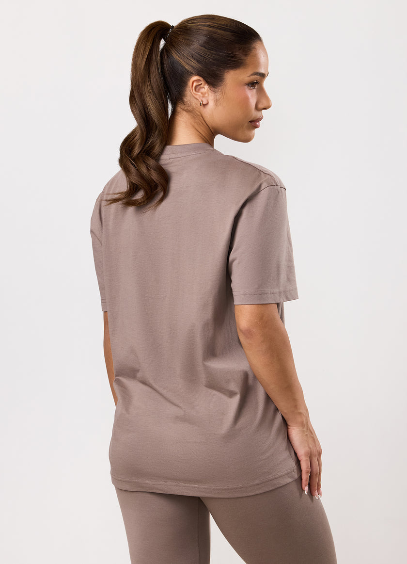 GKW Boyfriend Tee - Truffle