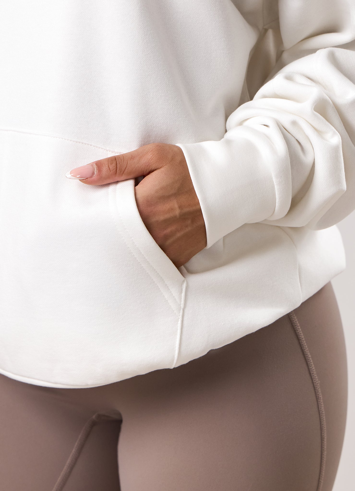 GKW Oversized Hood - Cream