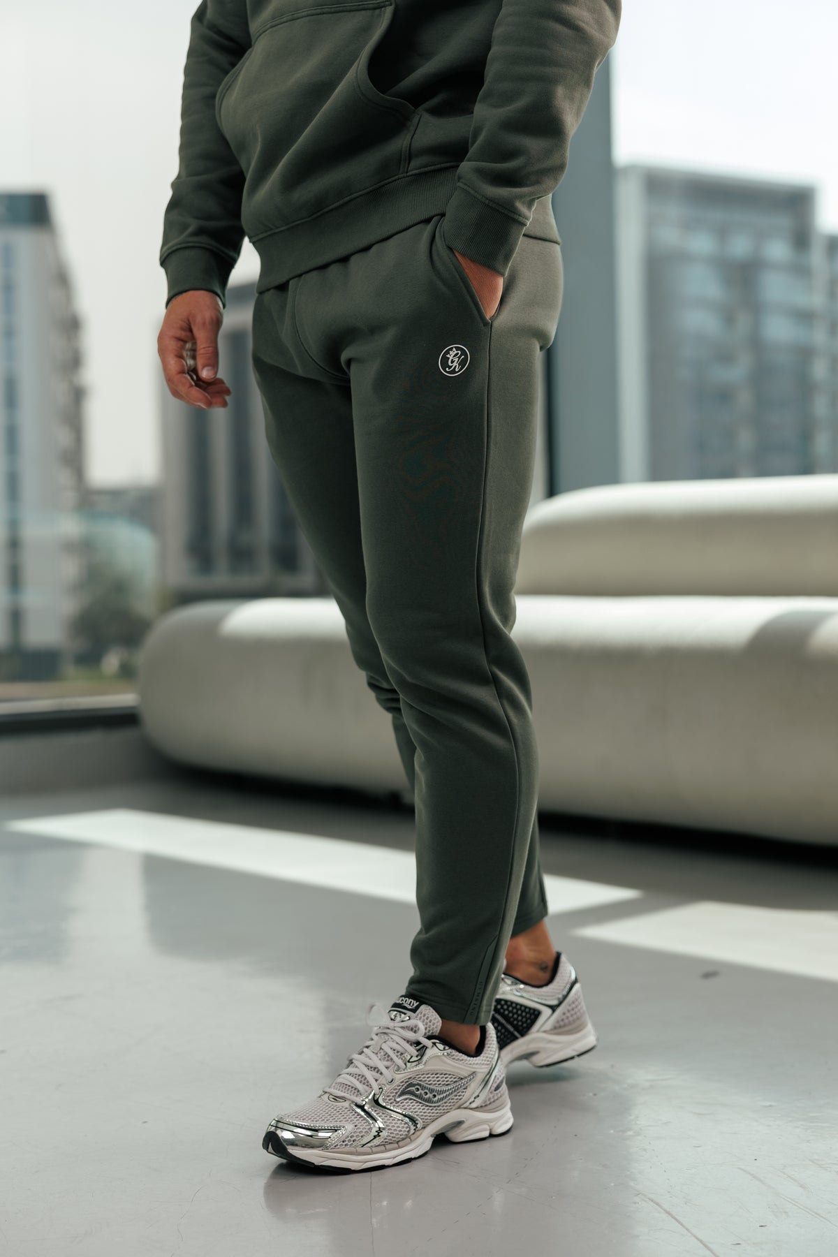 Gym King Pro Logo Jogger - Dark Olive