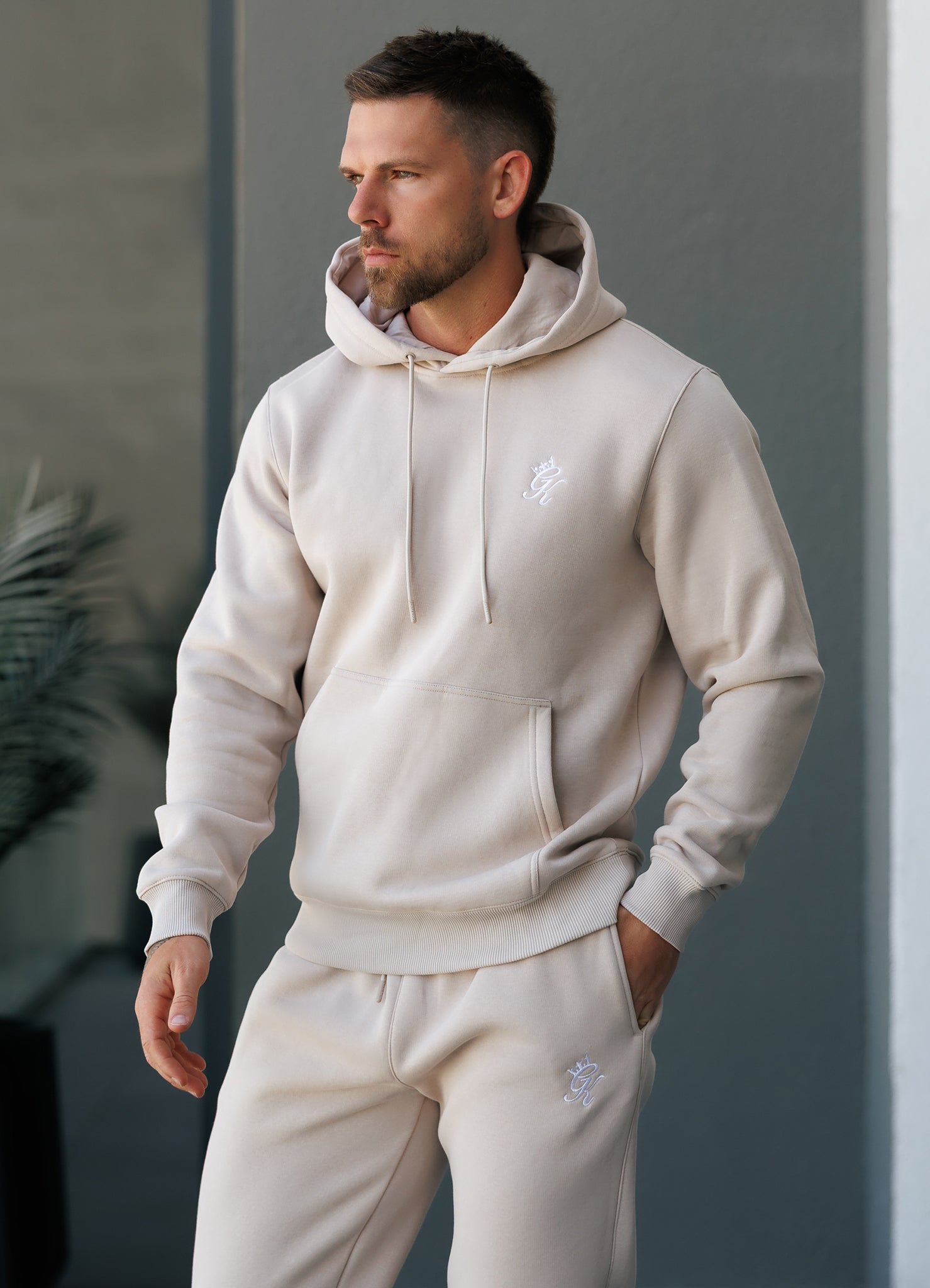 Gym King Fundamental Fleece Hood - Light Stone